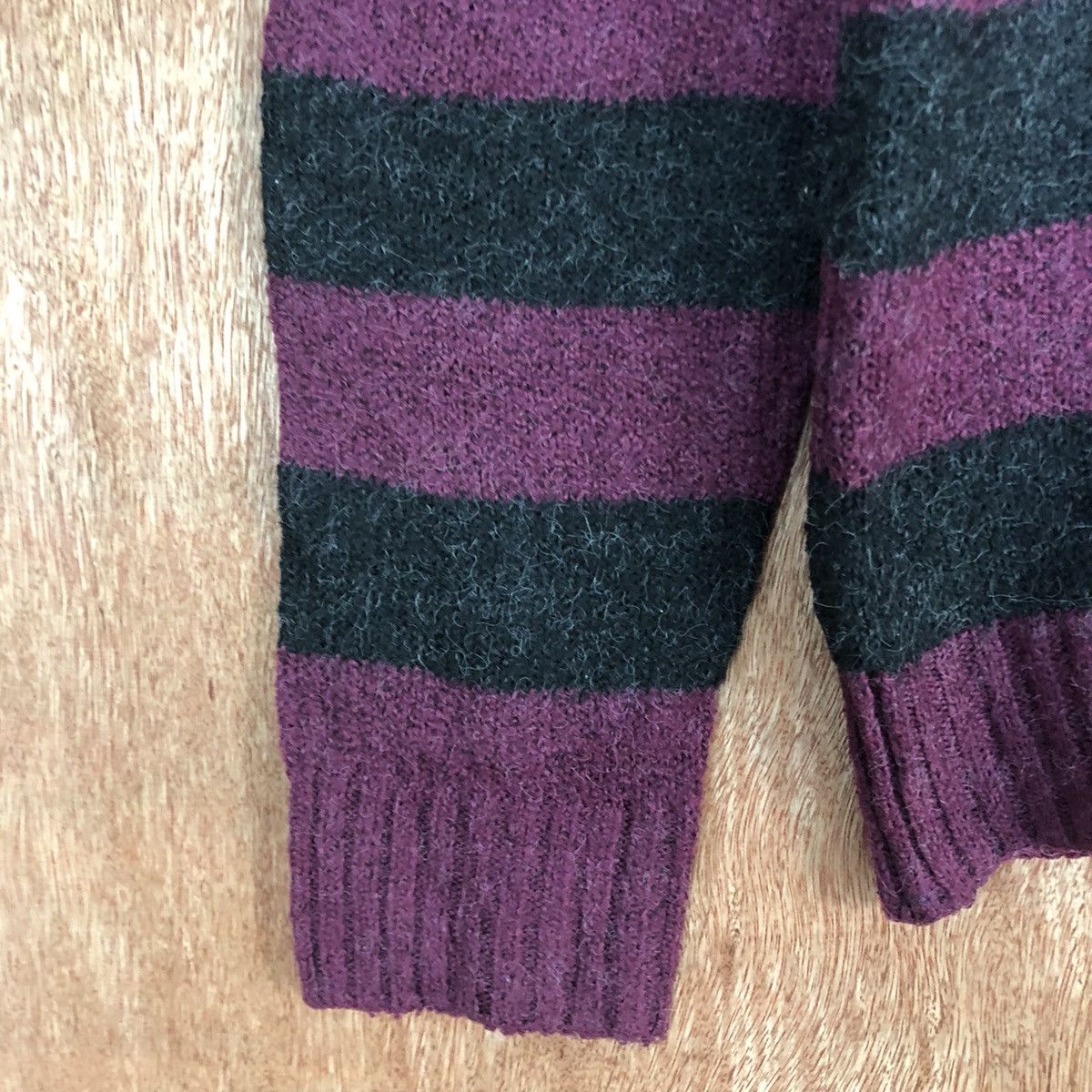 Homespun Knitwear × Japanese Brand × OVER THE STRiPES DLL ArtWare Stripe Black Maroon Knitwear like cobain #c601 Size US M / EU 48-50 / 2 - 6 Thumbnail