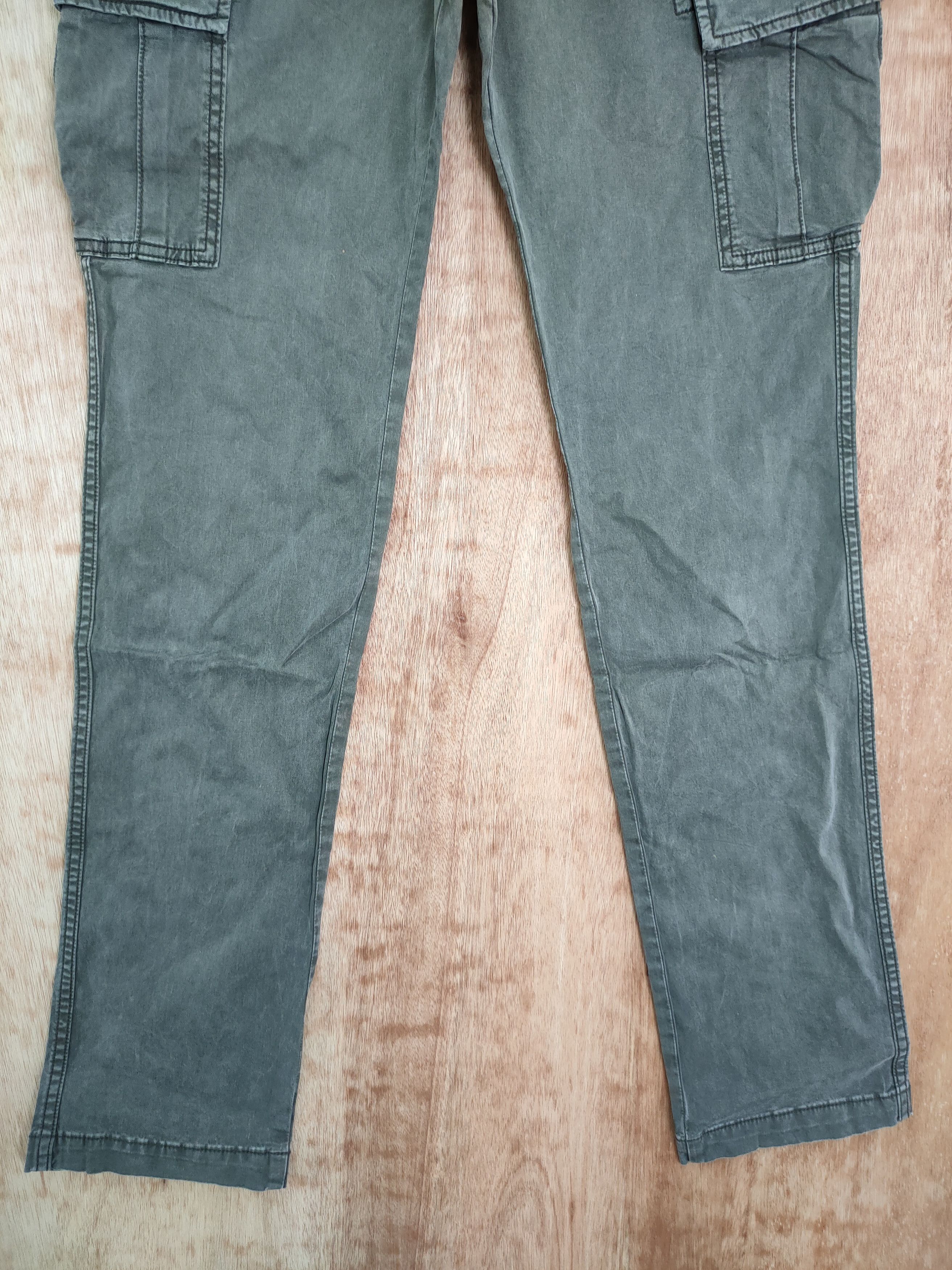 Japanese Brand Uniqlo Faded green multipocket tactical cargo pants #453 Size US 29 - 2 Thumbnail