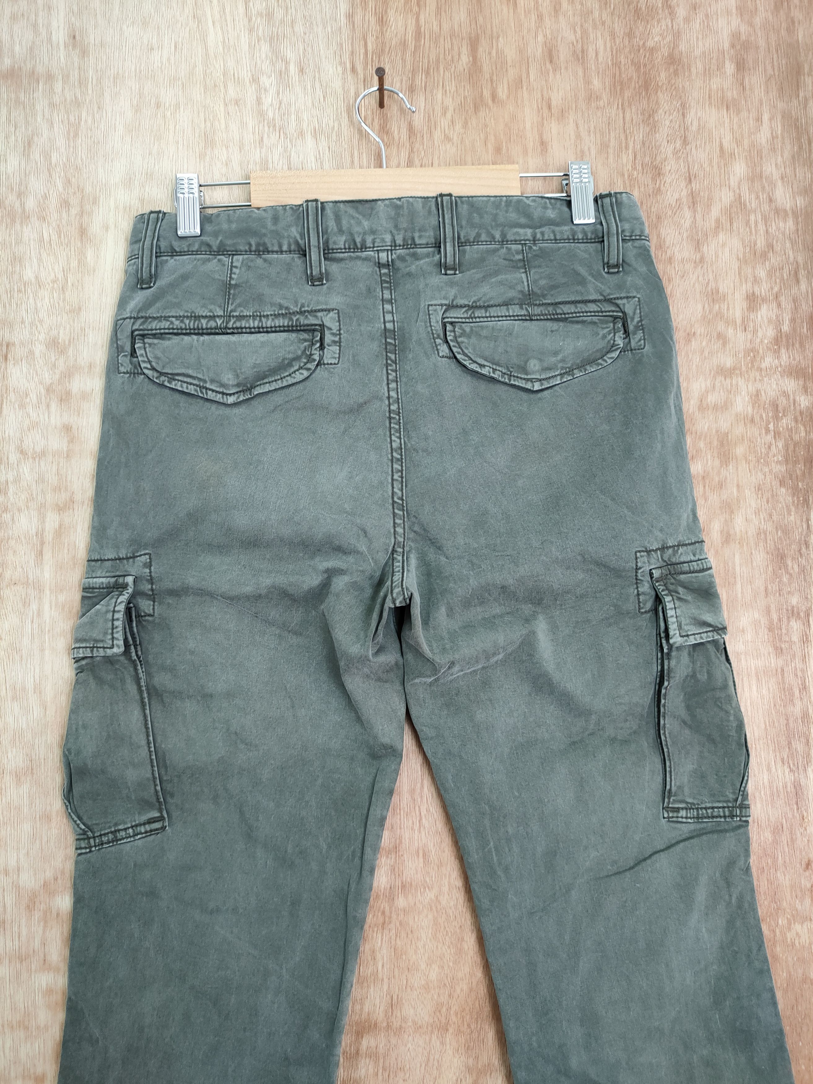 Japanese Brand Uniqlo Faded green multipocket tactical cargo pants #453 Size US 29 - 7 Thumbnail