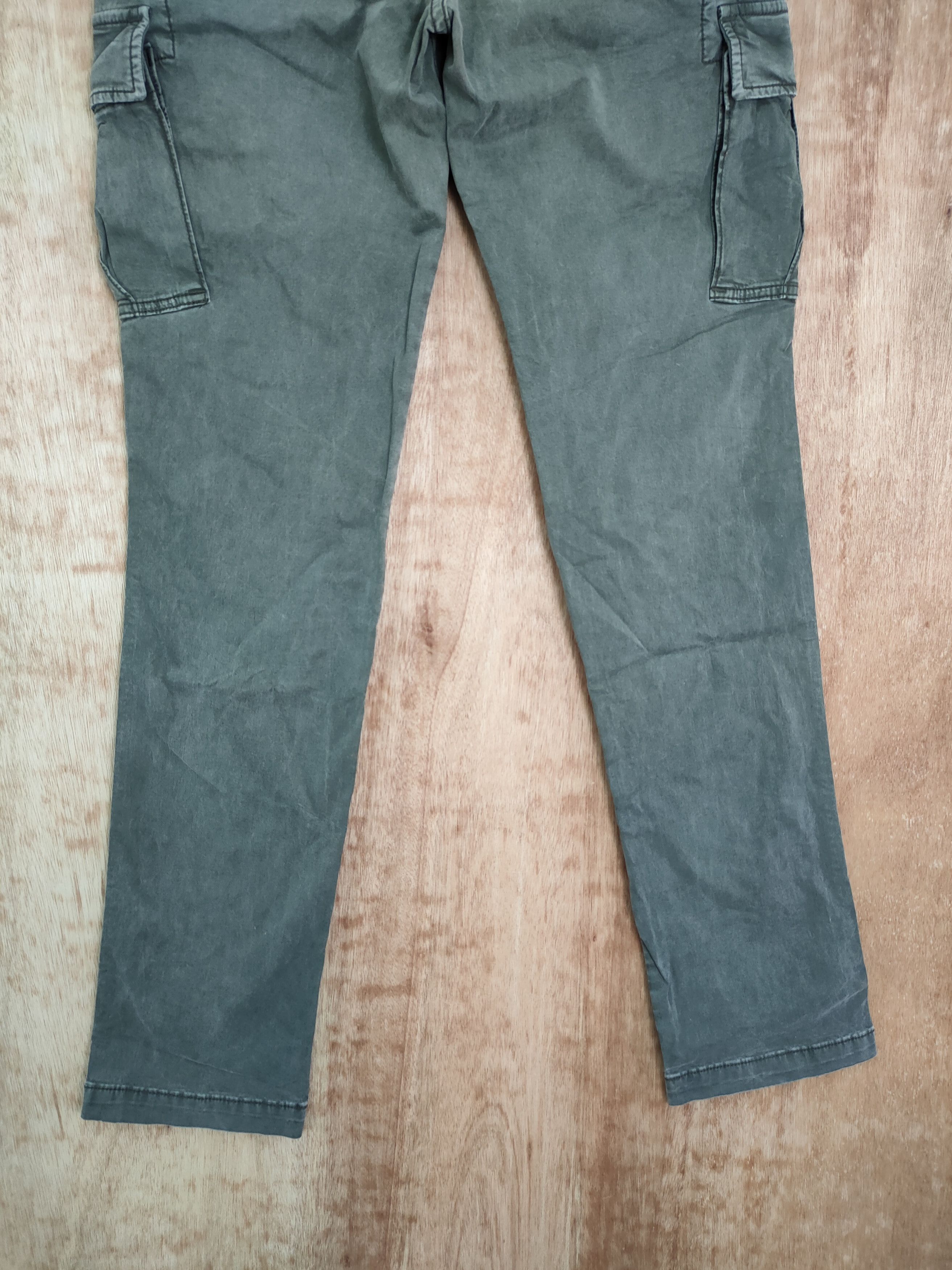 Japanese Brand Uniqlo Faded green multipocket tactical cargo pants #453 Size US 29 - 6 Thumbnail