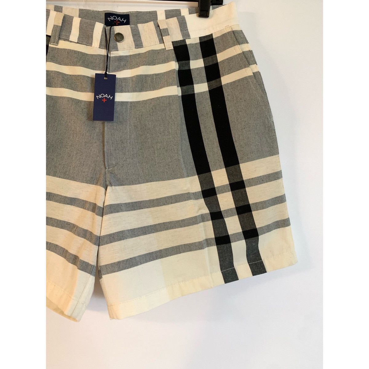 Noah NOAH PLEATED PLAID WIDE LEGS SHORTS Size US 31 - 12 Thumbnail