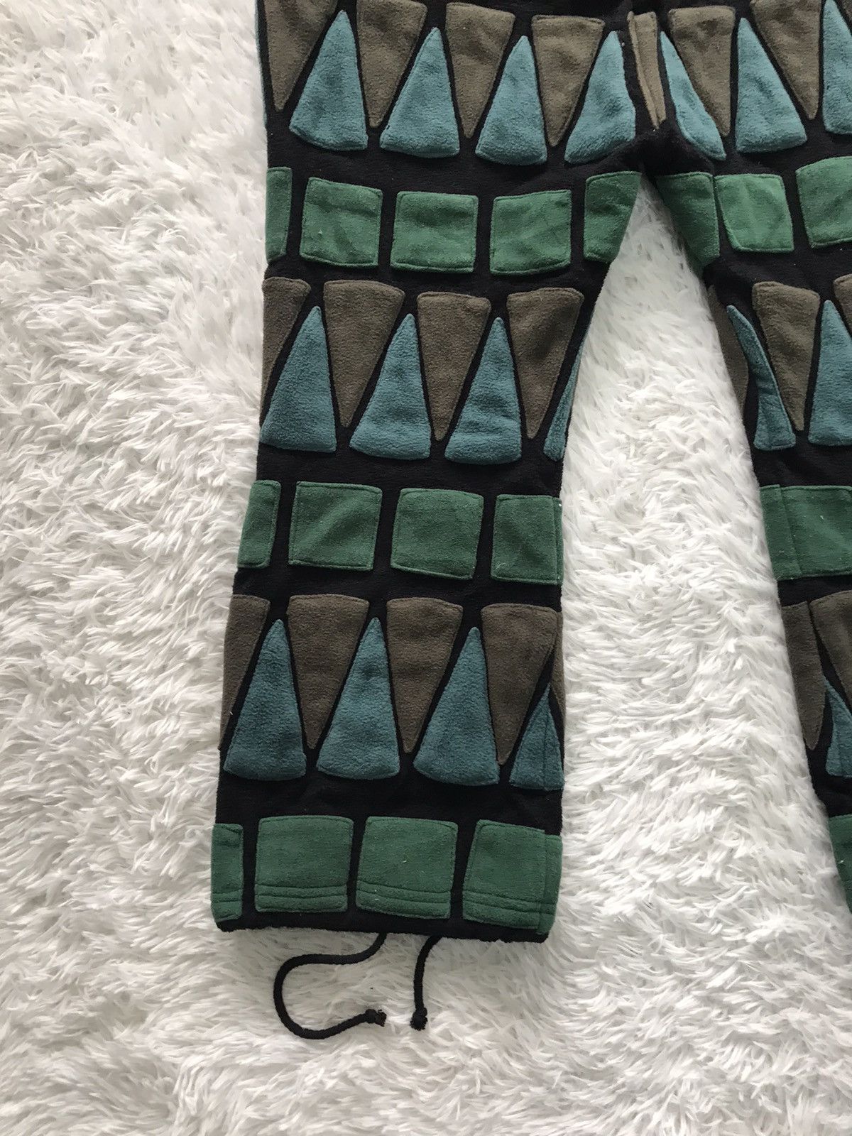 Japanese Brand 💥Steals💥Rare Block Art Design MESH Pant Size US 32 / EU 48 - 9 Thumbnail