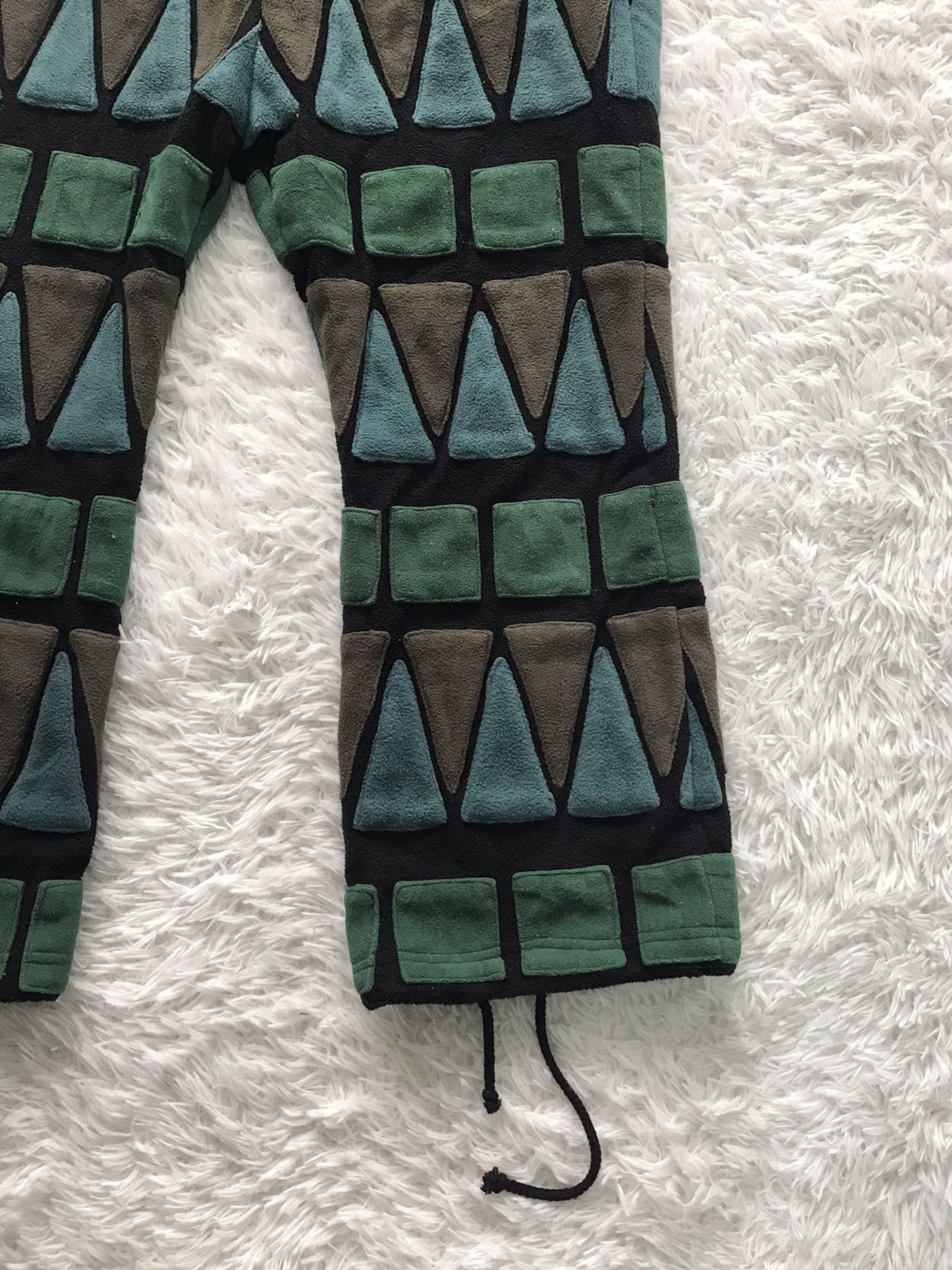 Japanese Brand 💥Steals💥Rare Block Art Design MESH Pant Size US 32 / EU 48 - 4 Thumbnail
