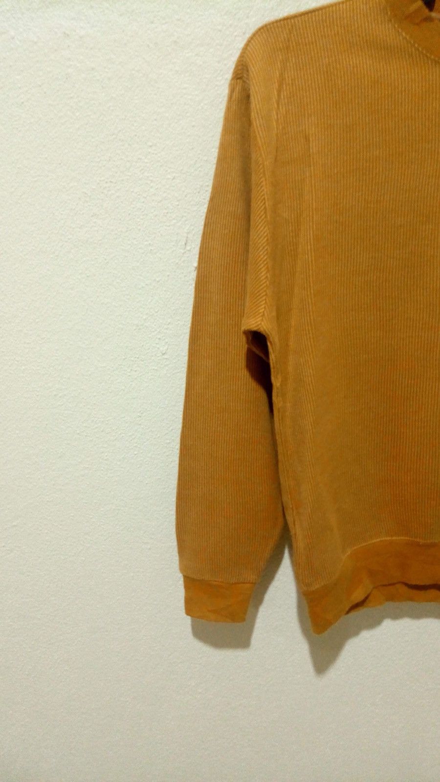 KNIGHT OF ROUND TABLE SWEATSHIRT size M