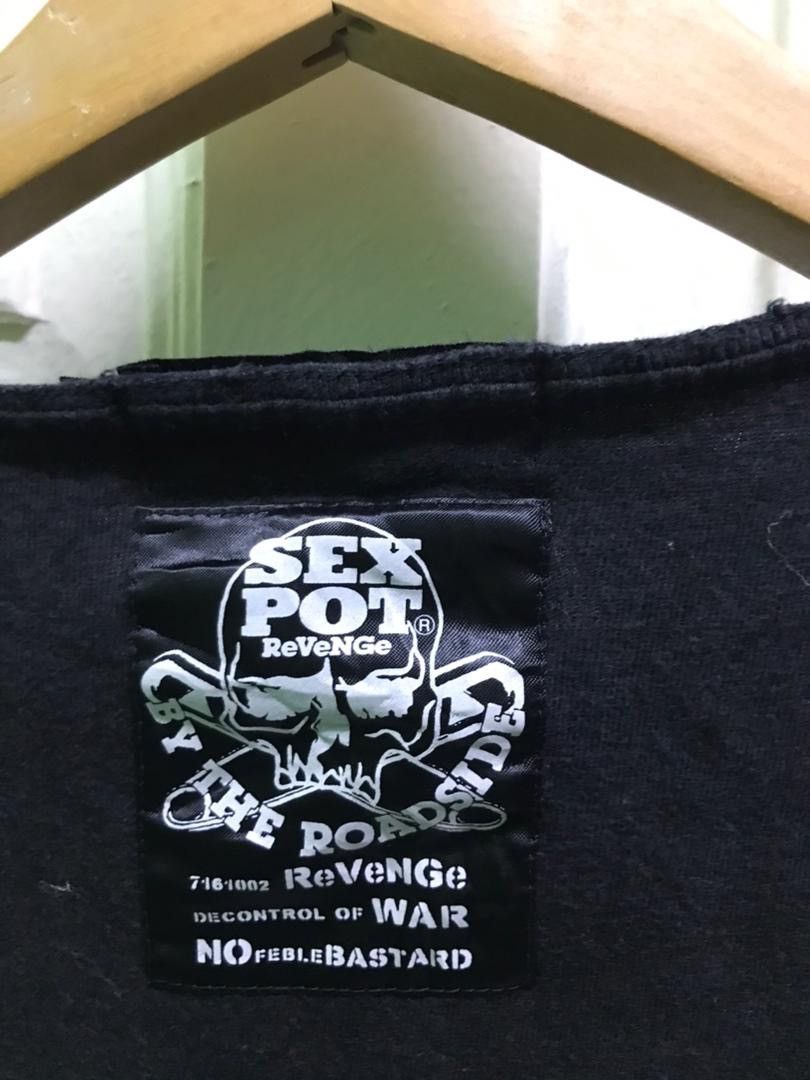 Japanese Brand sex pot revenge Size US S / EU 44-46 / 1 - 4 Thumbnail