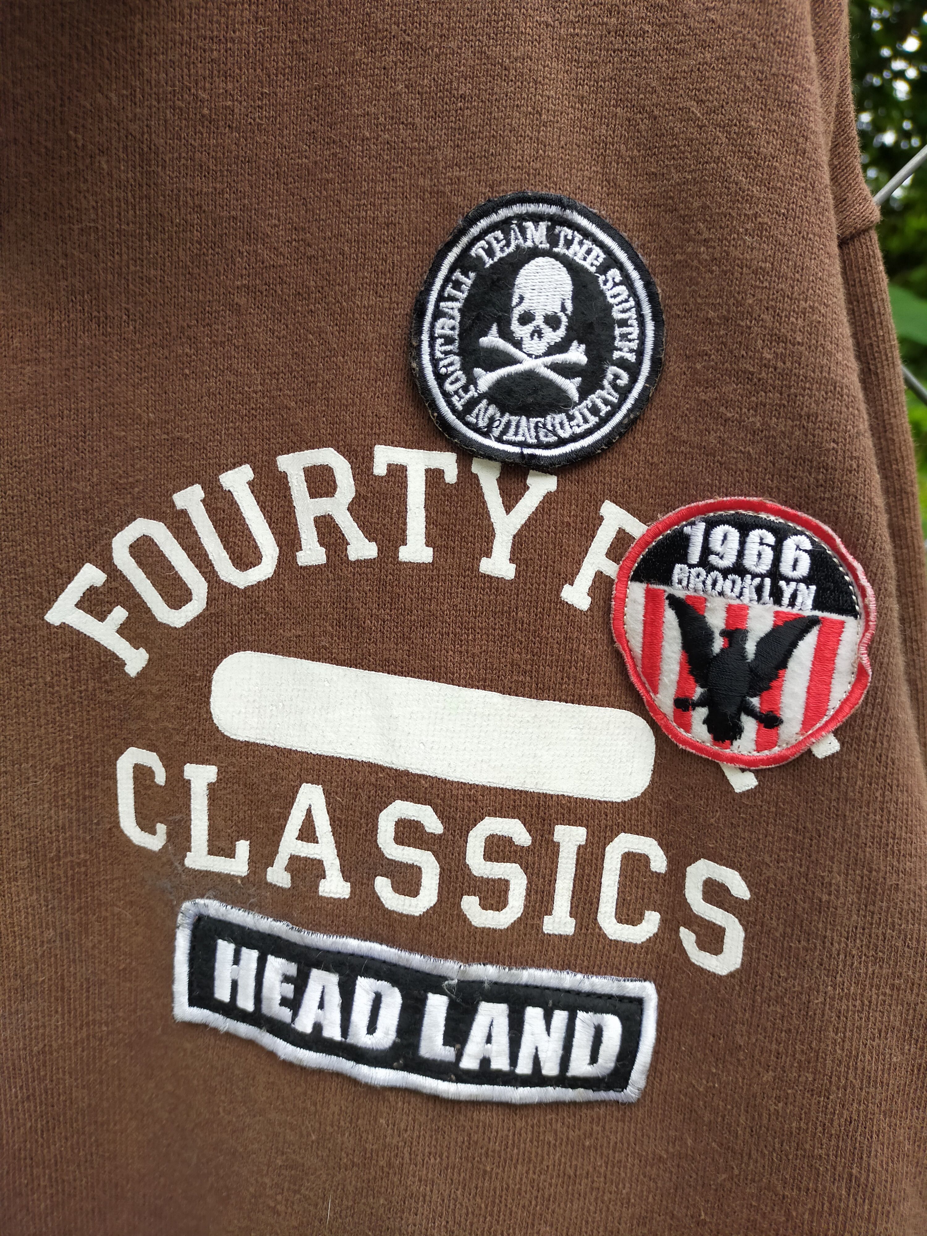 Japanese Brand Branchout The Central Football Patches Hoodie Size US L / EU 52-54 / 3 - 4 Thumbnail