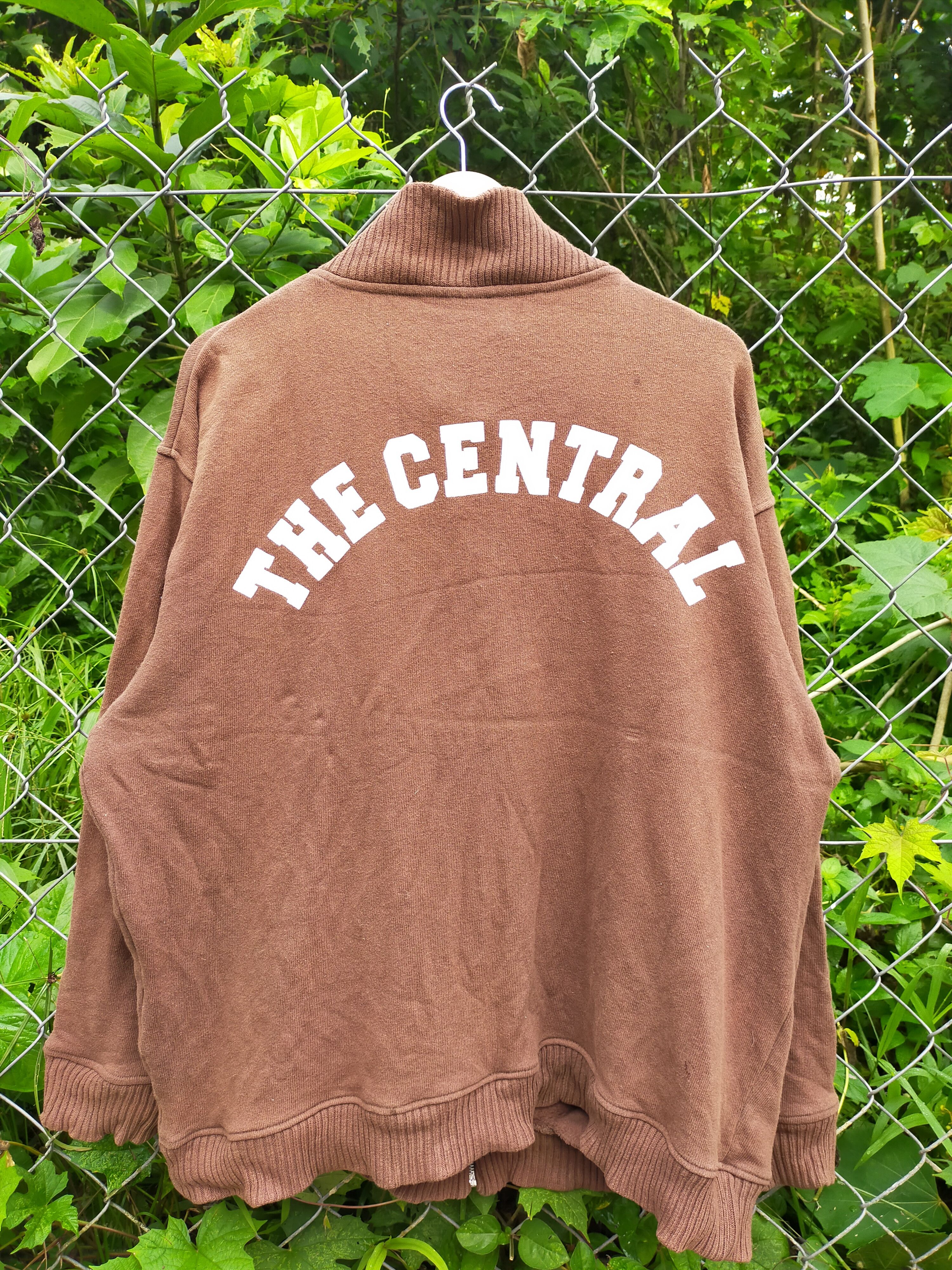 Japanese Brand Branchout The Central Football Patches Hoodie Size US L / EU 52-54 / 3 - 8 Thumbnail
