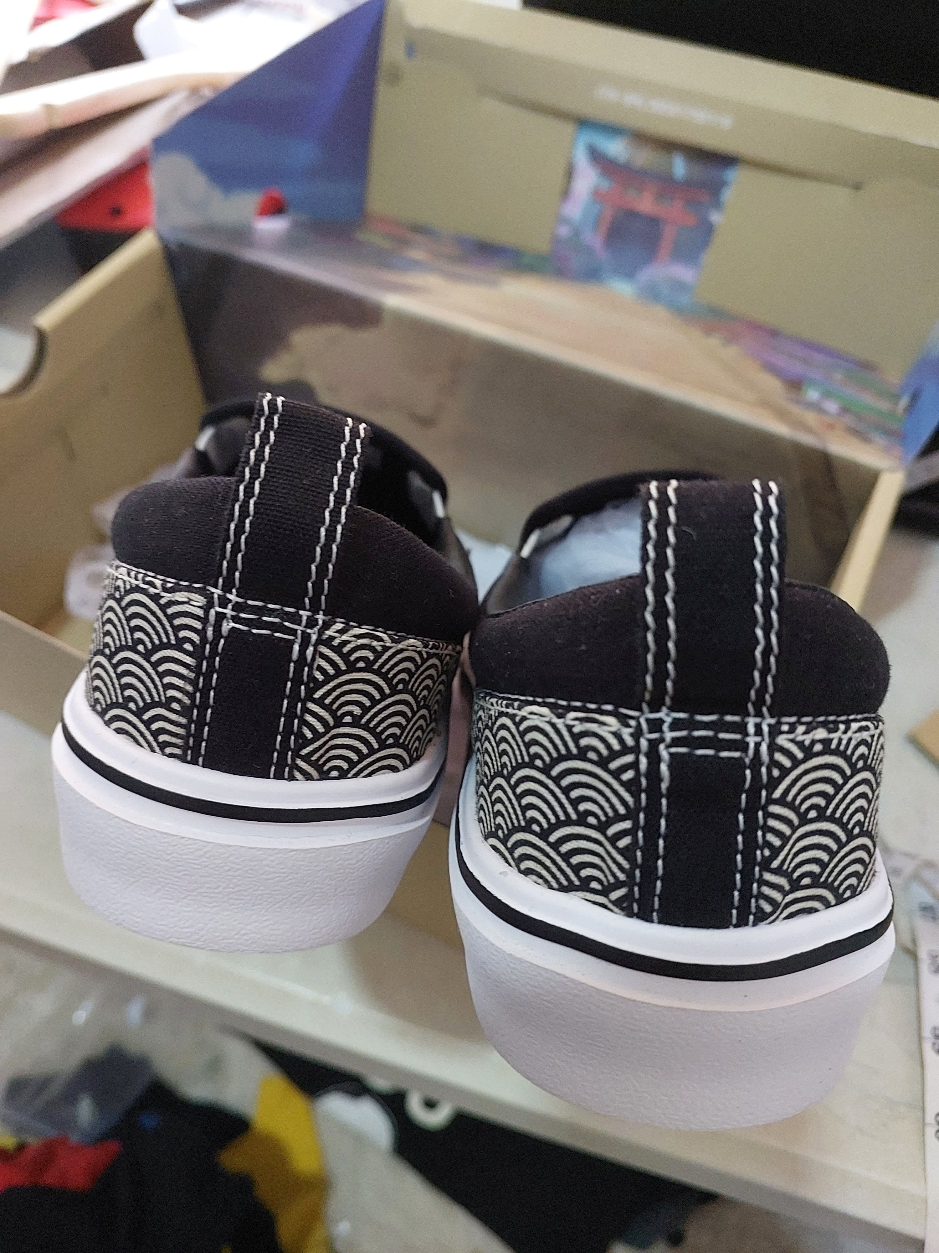 Anime ONE PIECE ANIME WANO ARC SLIP ONS Size US 8 / EU 41 - 9 Thumbnail
