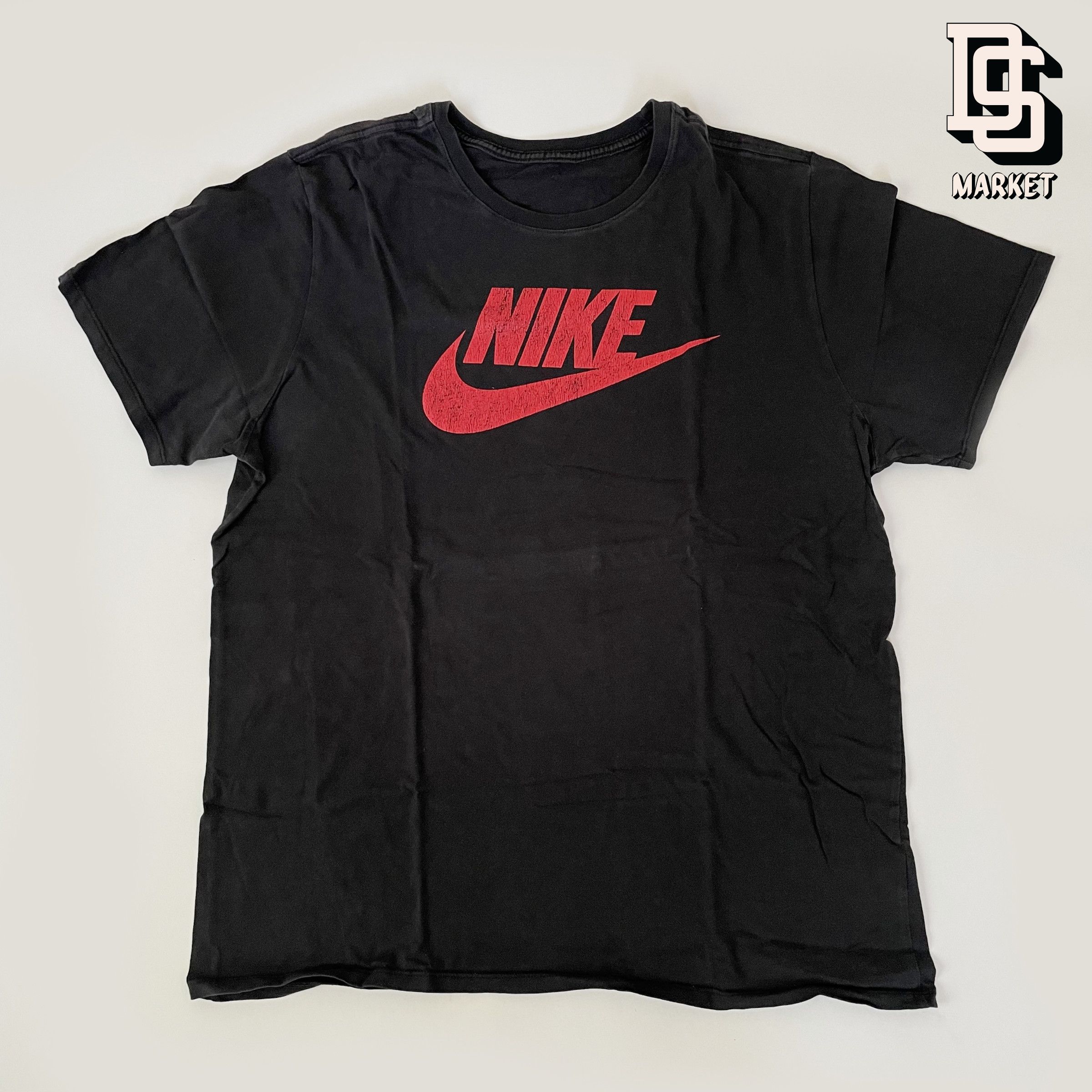 Nike VINTAGE NIKE LOGO TEE BRED FITS LIKE LARGE Size US L / EU 52-54 / 3 - 1 Thumbnail