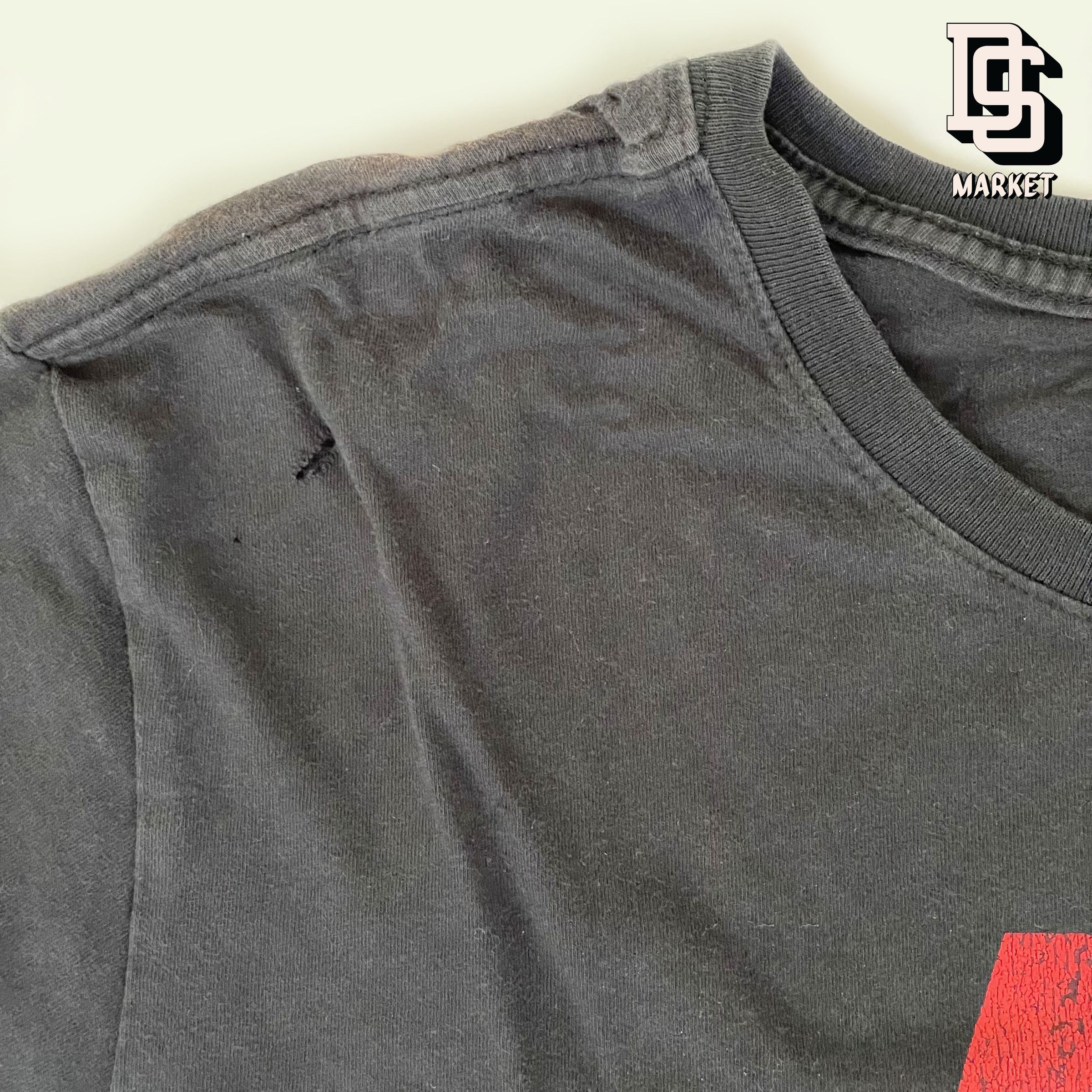 Nike VINTAGE NIKE LOGO TEE BRED FITS LIKE LARGE Size US L / EU 52-54 / 3 - 2 Thumbnail