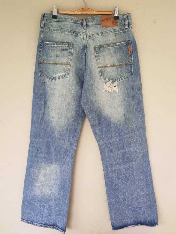 Japanese Brand Ezra Fitch Distressed Boot Cut Denim Size US 33 - 2 Thumbnail