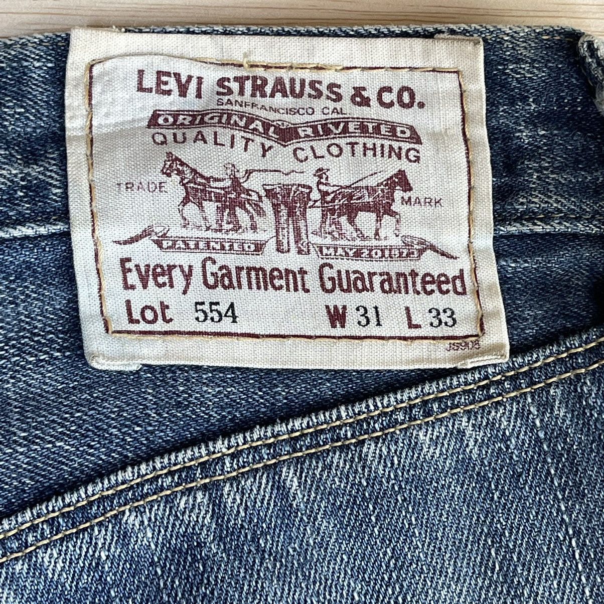 Levi's Vintage Levis 554 Distressed Jeans Size US 31 - 13 Thumbnail