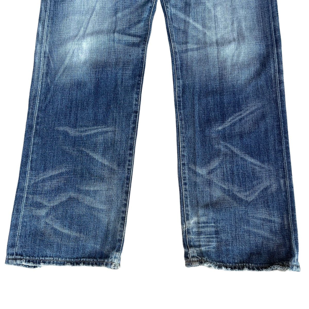Levi's Vintage Levis 554 Distressed Jeans Size US 31 - 7 Thumbnail