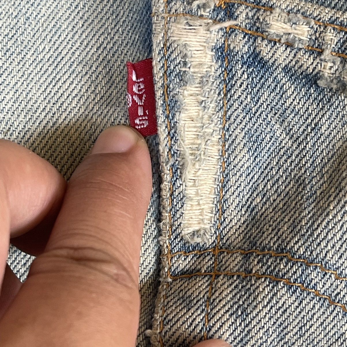 Japanese Brand Vintage 90s Levis Made In Usa Distressed Light Blue Jeans Size US 34 / EU 50 - 16 Thumbnail