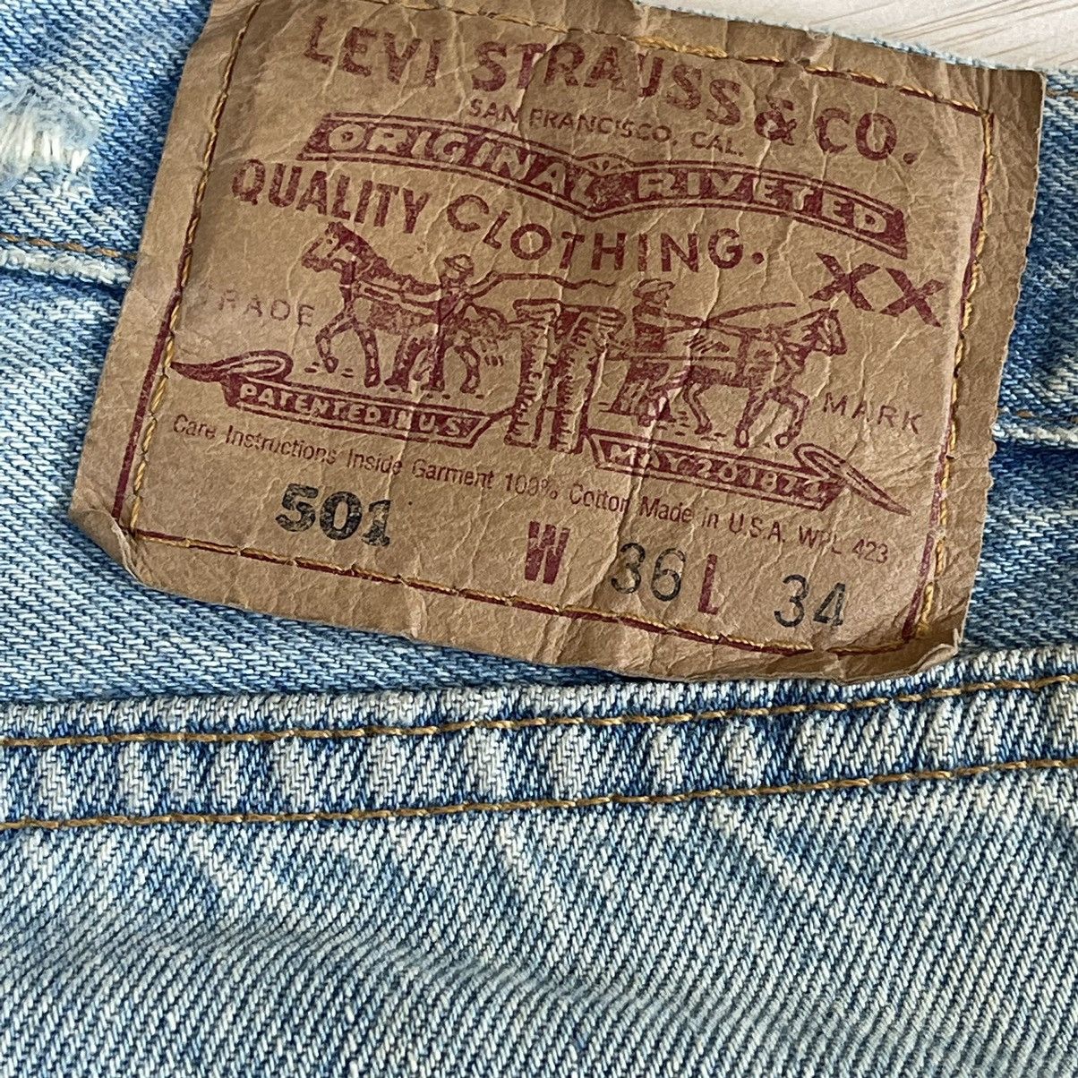Japanese Brand Vintage 90s Levis Made In Usa Distressed Light Blue Jeans Size US 34 / EU 50 - 15 Thumbnail