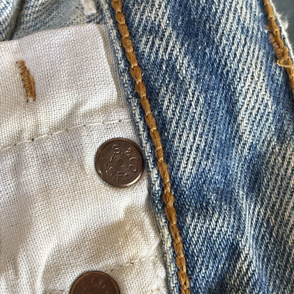 Japanese Brand Vintage 90s Levis Made In Usa Distressed Light Blue Jeans Size US 34 / EU 50 - 18 Thumbnail