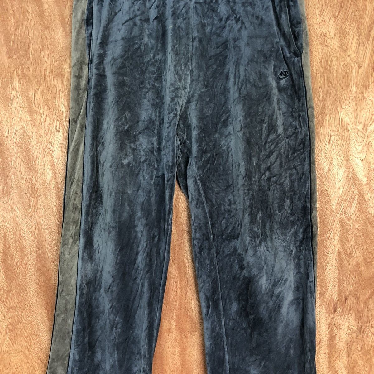 Nike DL Nike Dark blue velvet Sweatpants #H331 Size US 31 - 4 Thumbnail