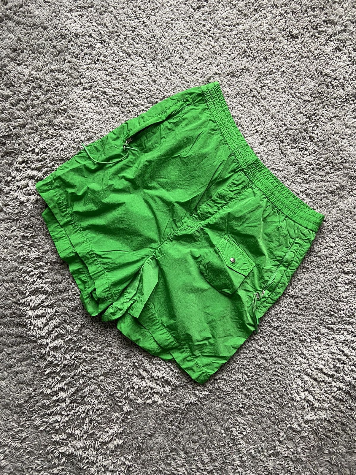 Moncler Moncler 1952 shorts with zipper pockets Size US 38 / EU 54 - 1 Thumbnail