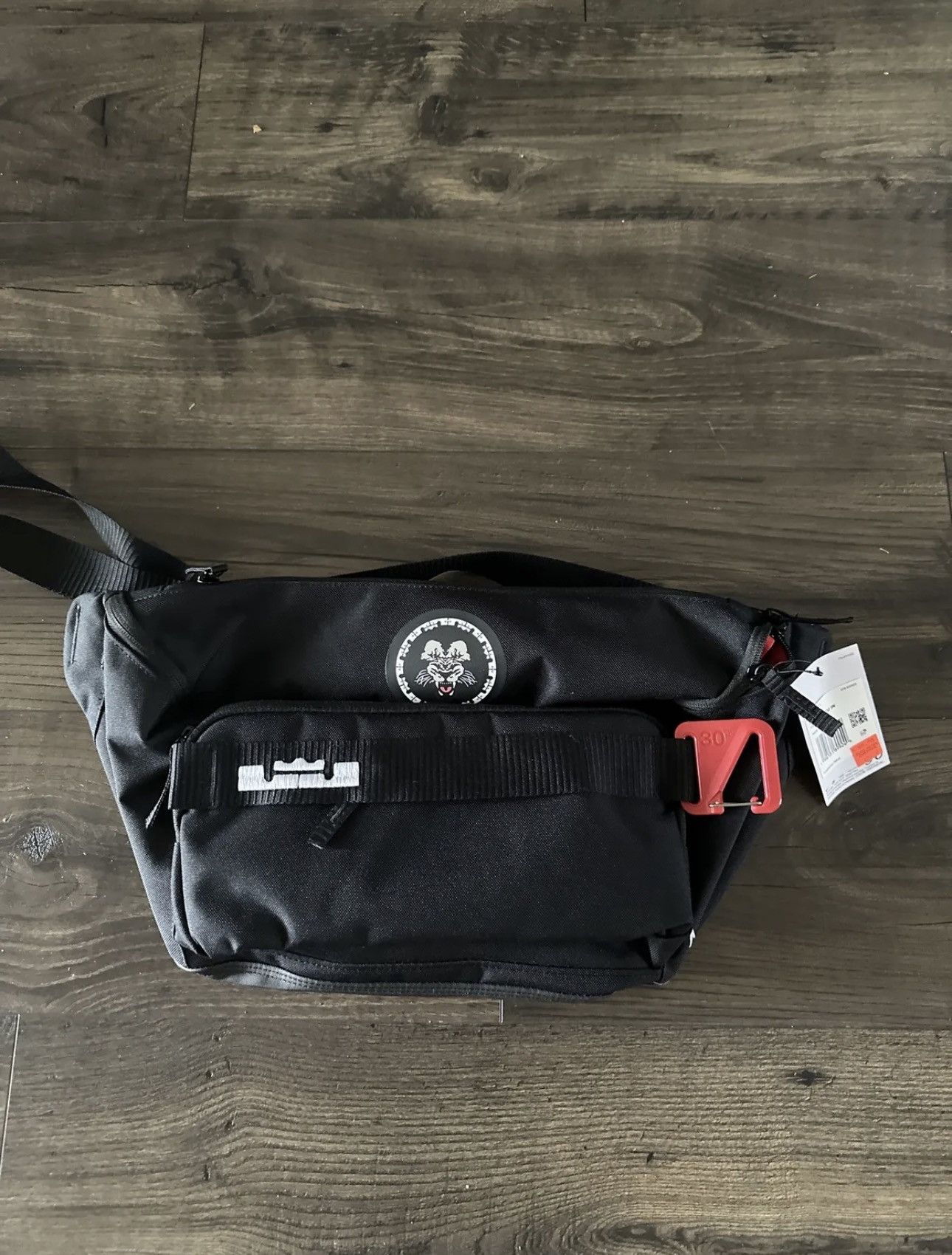 LeBron James shoulder bag  Nike bags, Bags, Shoulder bag