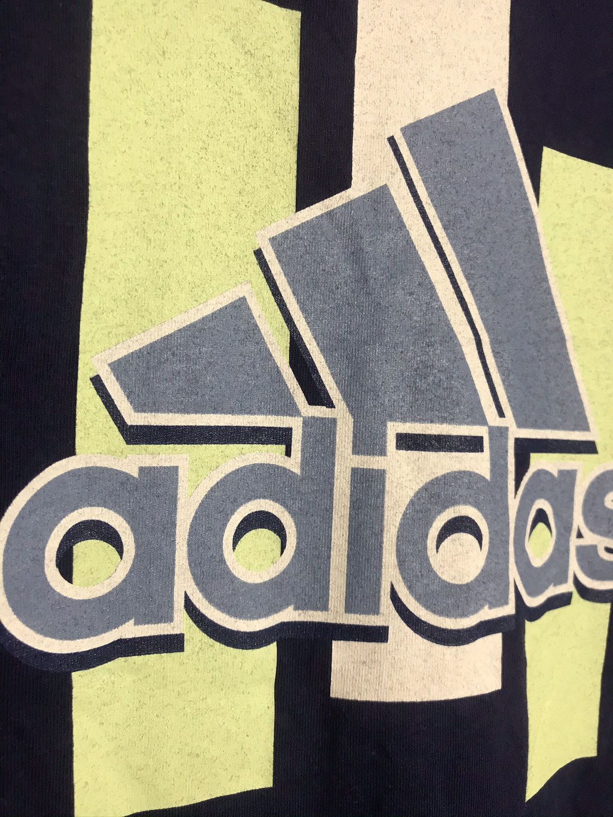 Vintage Vintage Adidas big logo t-shirt Size US M / EU 48-50 / 2 - 9 Thumbnail