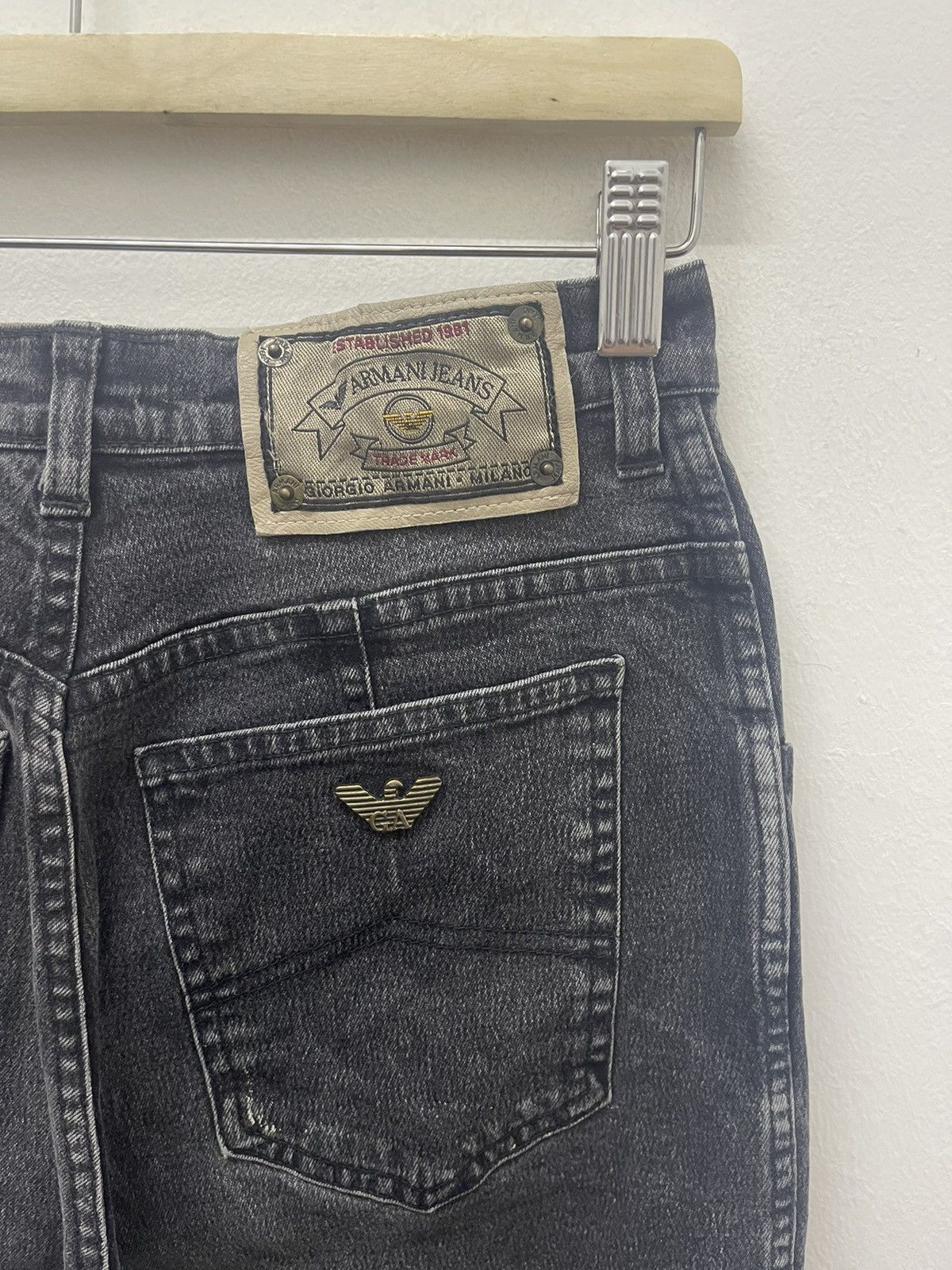 Armani Rare 90s Vintage ARMANI JEANS Giorgio Armani Made in Italy Size 28" / US 6 / IT 42 - 4 Thumbnail