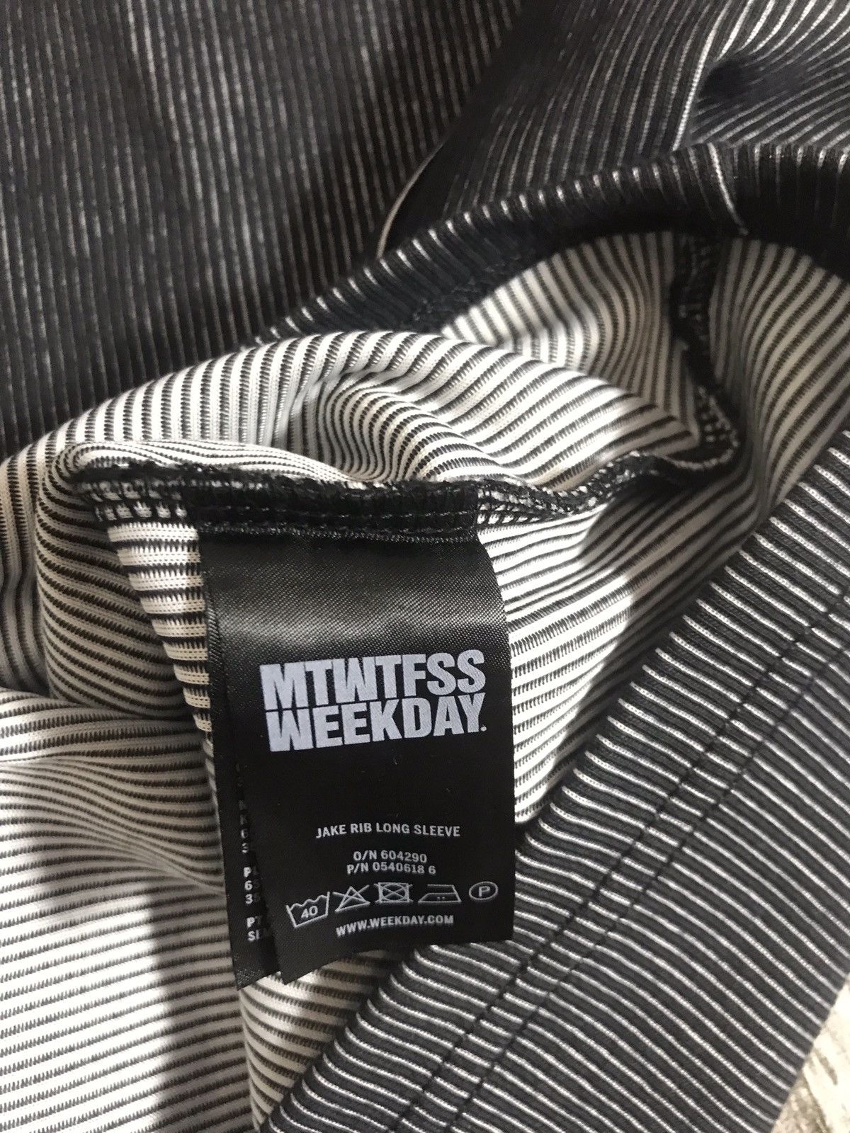 Weekday Weekday oversized sweatshirt Size US L / EU 52-54 / 3 - 6 Thumbnail