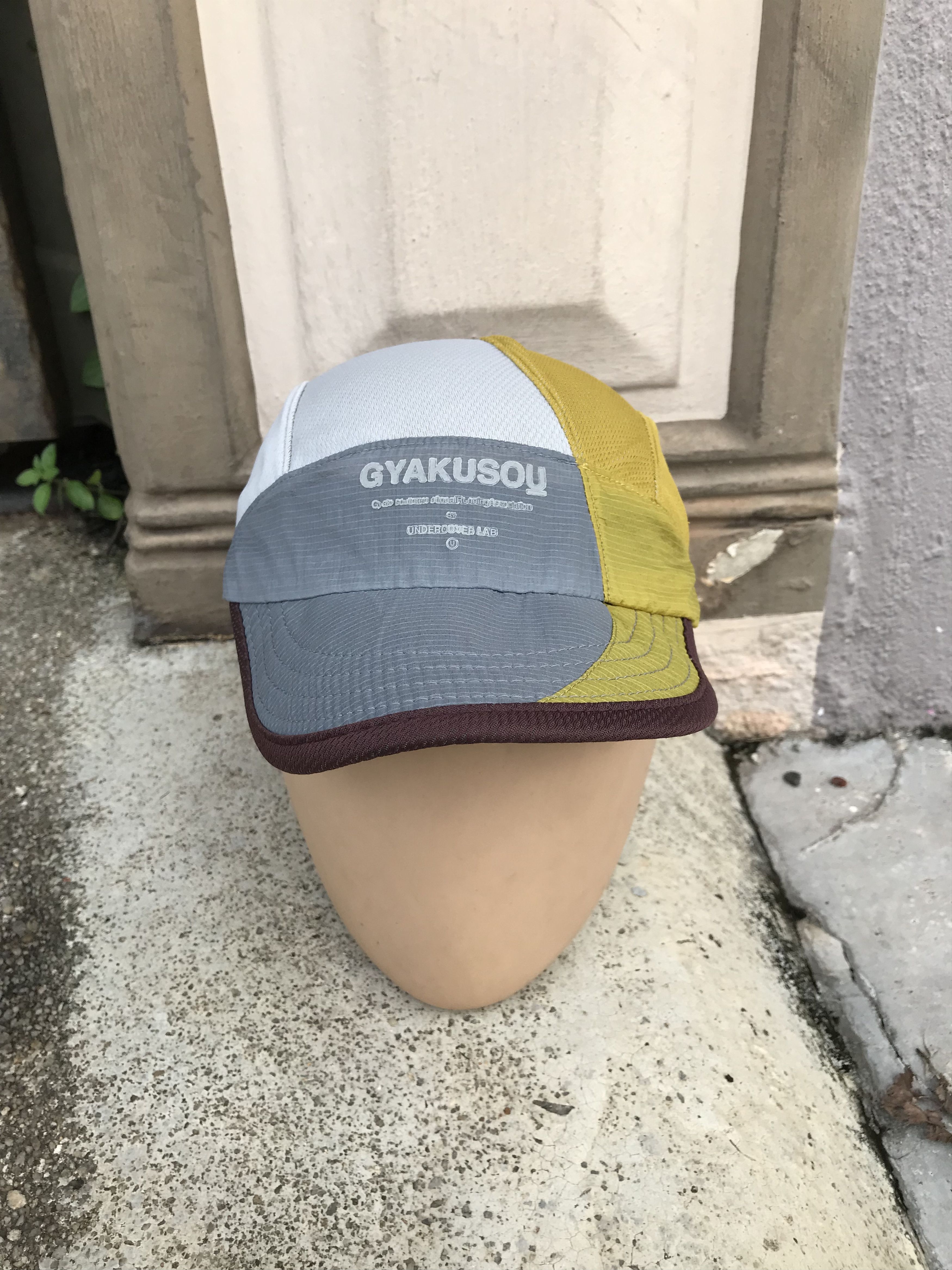 gyakusou nike hat