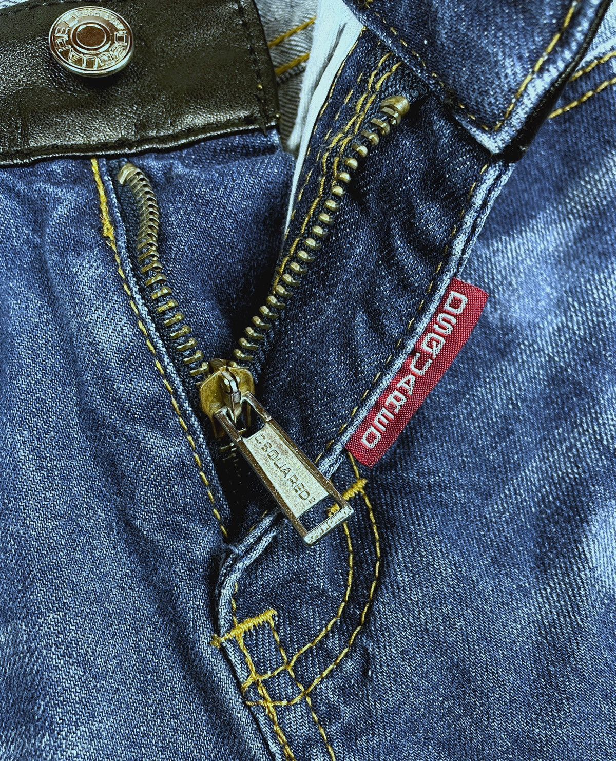 Dsquared2 Vintage DSQUARED2 Leather Waist Painted Denim Pants Size 30 Size US 30 / EU 46 - 9 Thumbnail
