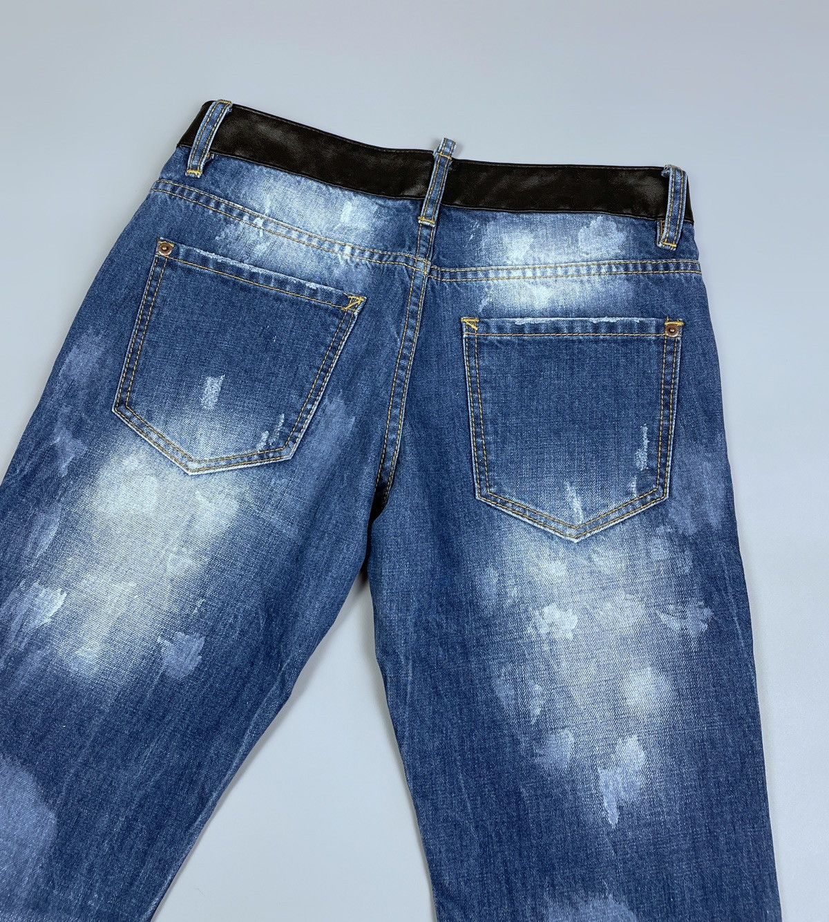 Dsquared2 Vintage DSQUARED2 Leather Waist Painted Denim Pants Size 30 Size US 30 / EU 46 - 7 Thumbnail