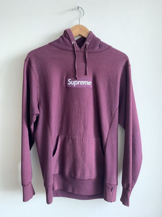 Supreme burgundy box clearance logo