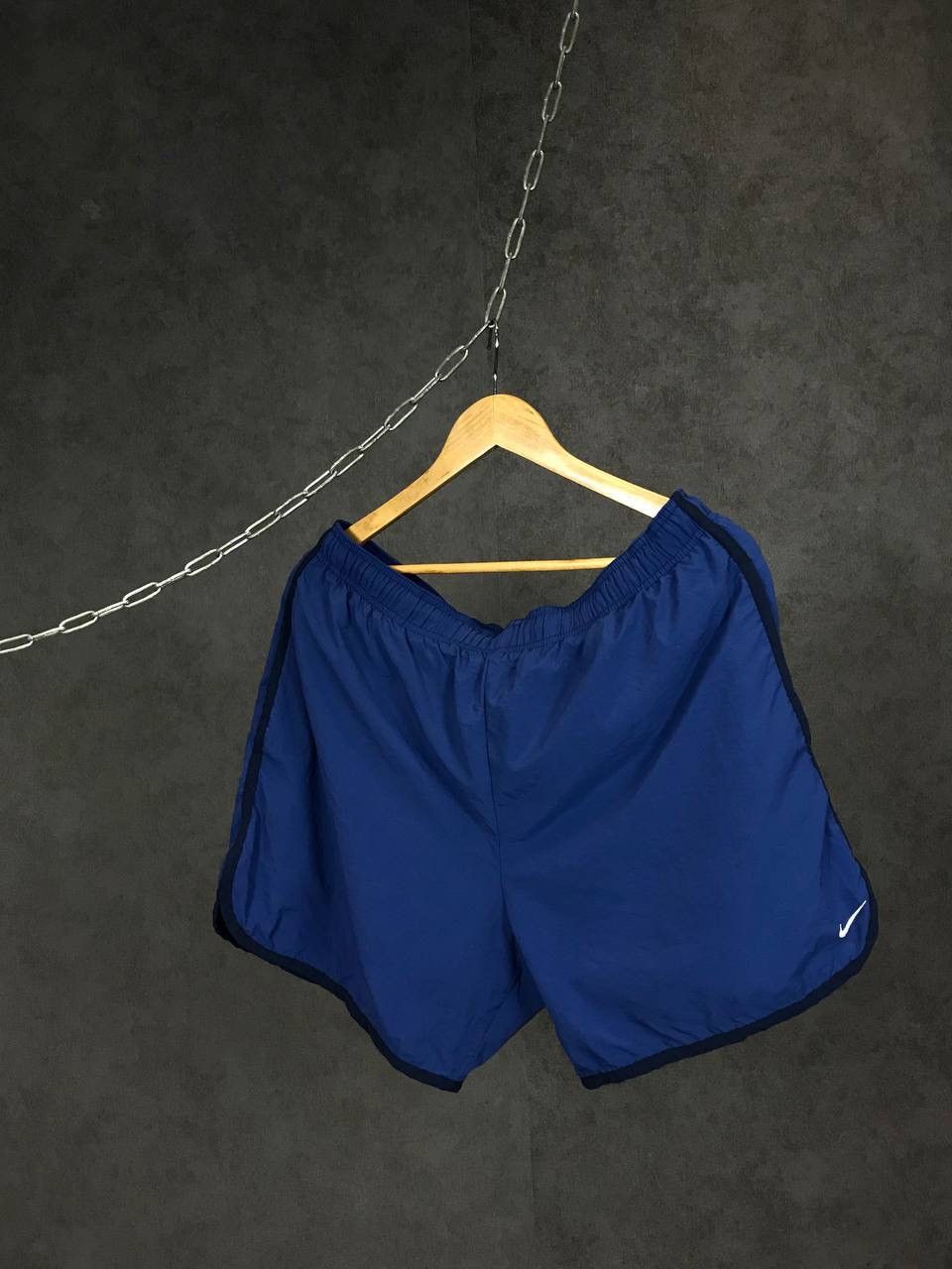 Nike Nike swoosh streetwear vintage nylon shorts Size US 34 / EU 50 - 1 Thumbnail