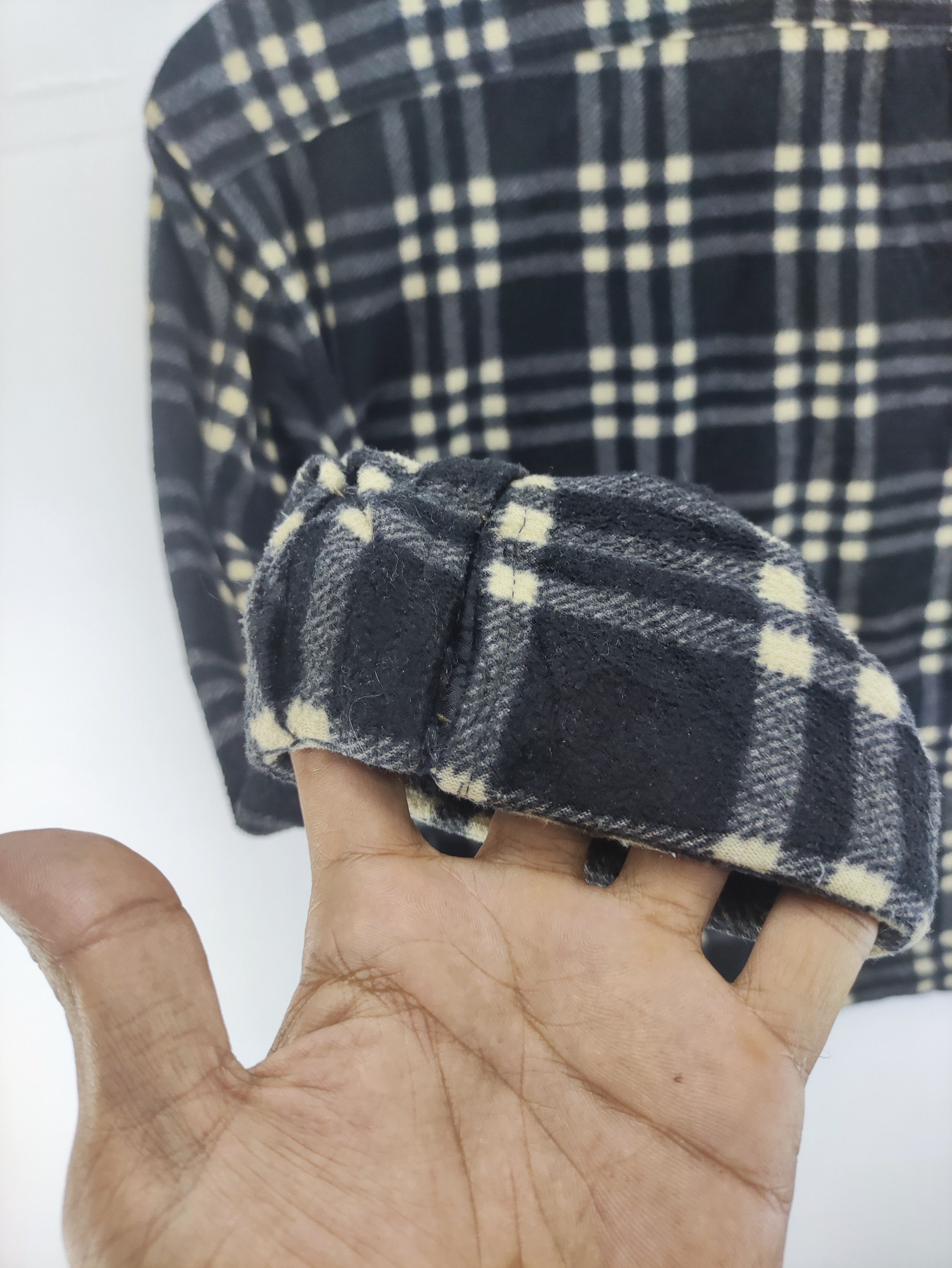 Uniqlo Vintage Uniqlo Flannel Checkered Shirt Button Up Size US M / EU 48-50 / 2 - 7 Thumbnail