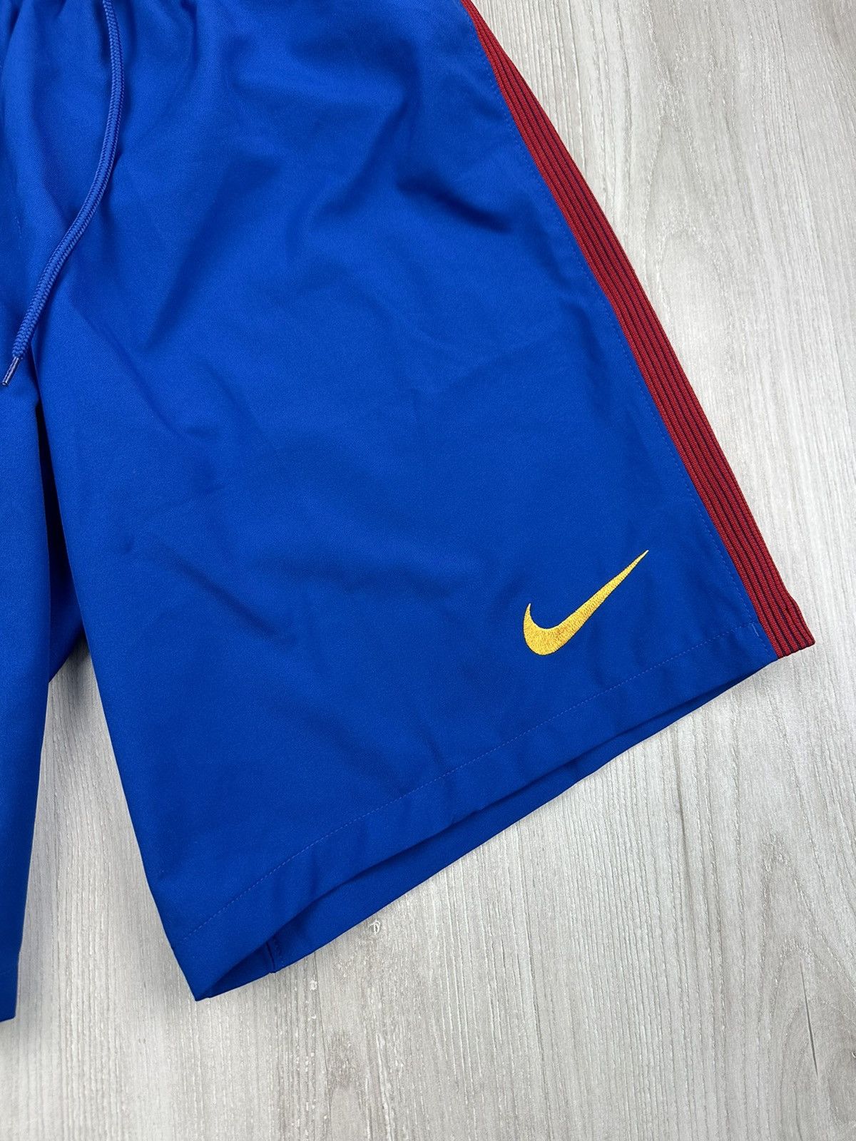 Nike Nike F.C. Barcelona Shorts Football Soccer Size US 35 - 3 Thumbnail