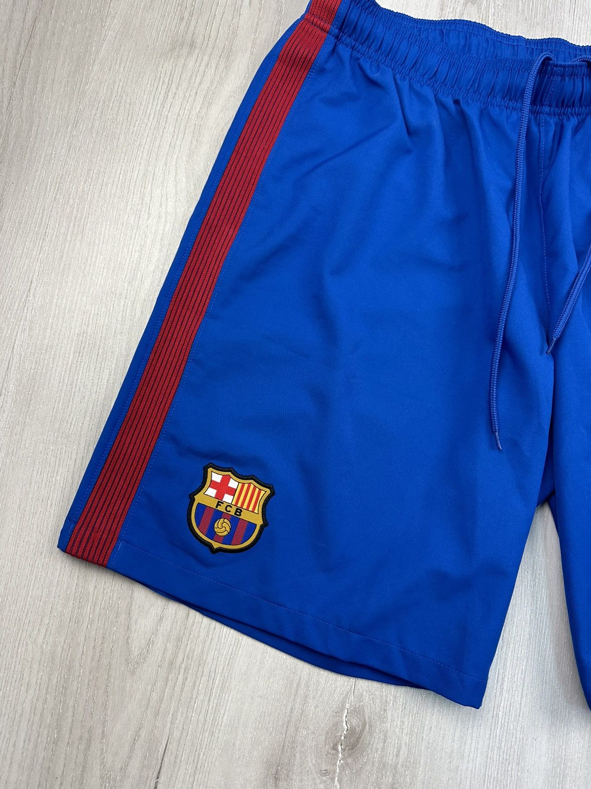 Nike Nike F.C. Barcelona Shorts Football Soccer Size US 35 - 2 Thumbnail