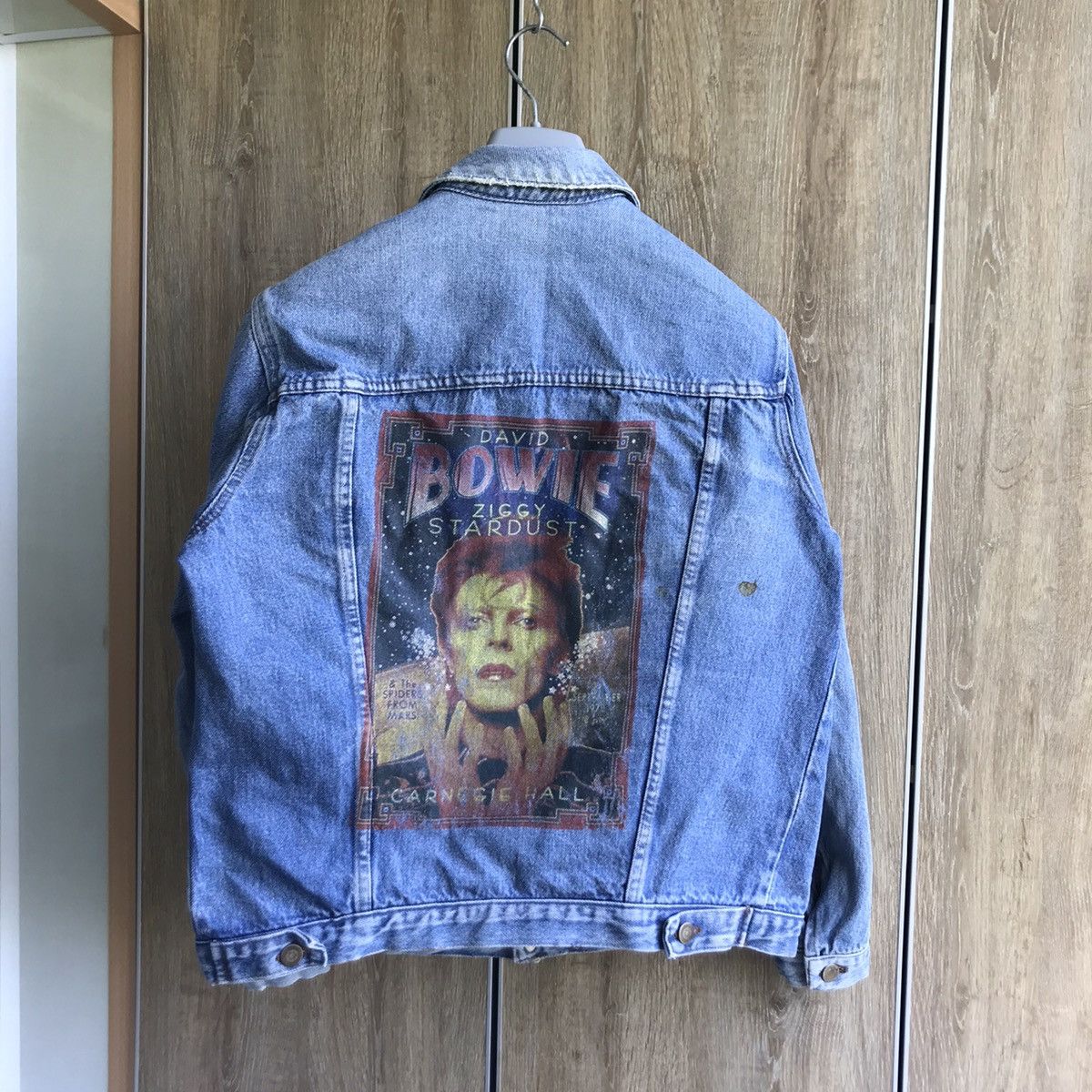 Band Tees David Bowie Vintage Denim Jacket size S/M rare Size US M / EU 48-50 / 2 - 1 Thumbnail