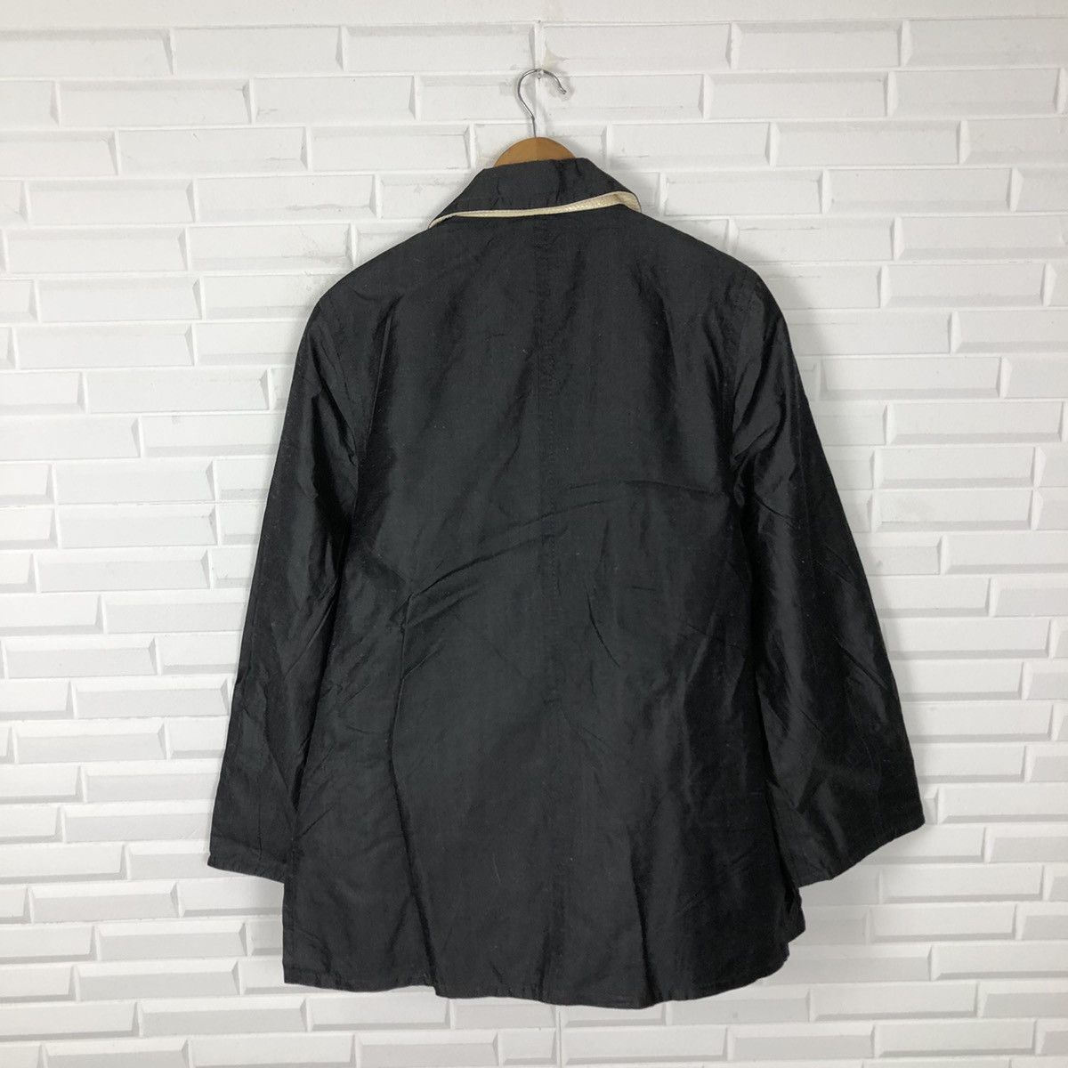 Gianfranco Ferre 100% SILK JACKET GIANFRANCO FERRE MADE IN ITALY Size US M / EU 48-50 / 2 - 6 Thumbnail
