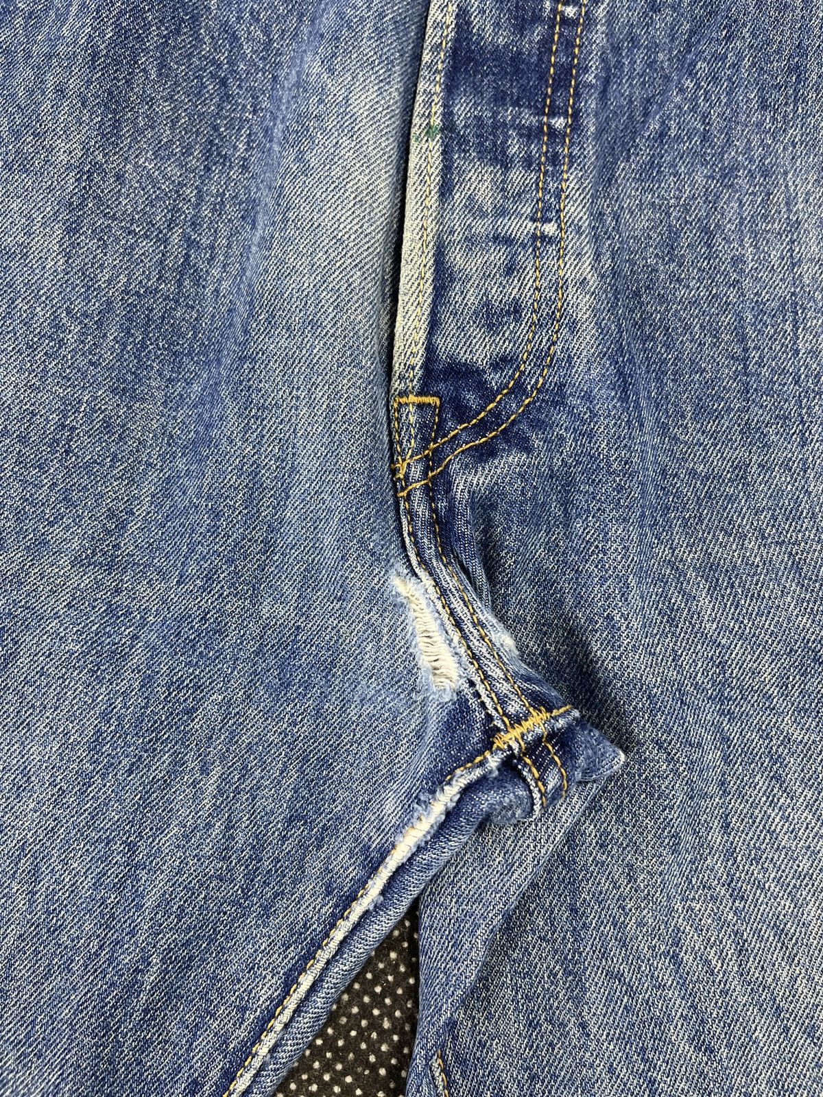 Levi's Vintage Levis 501 Ripped Rusty Wash Jeans - J625 Size US 34 / EU 50 - 6 Thumbnail