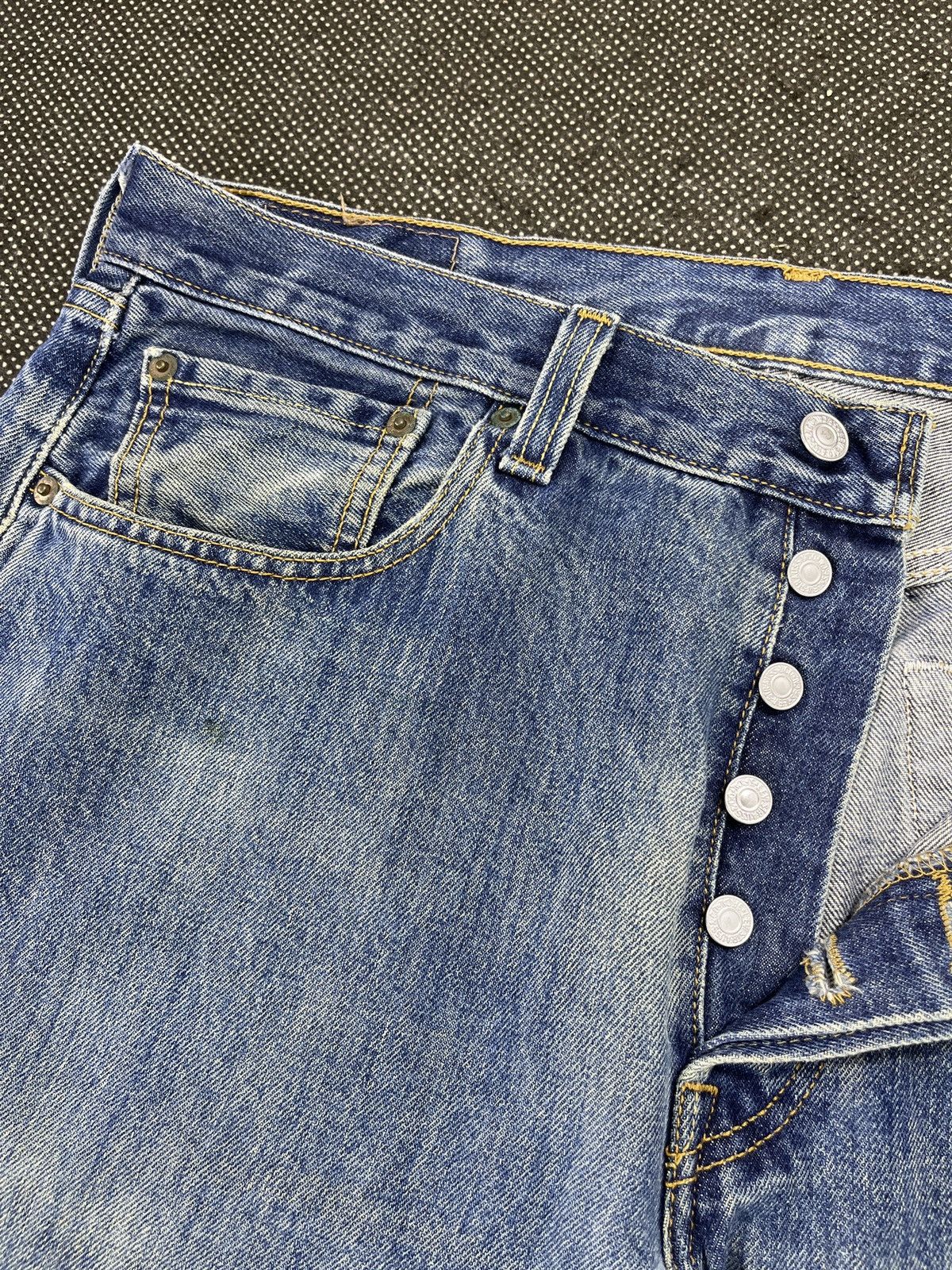 Levi's Vintage Levis 501 Ripped Rusty Wash Jeans - J625 Size US 34 / EU 50 - 7 Thumbnail