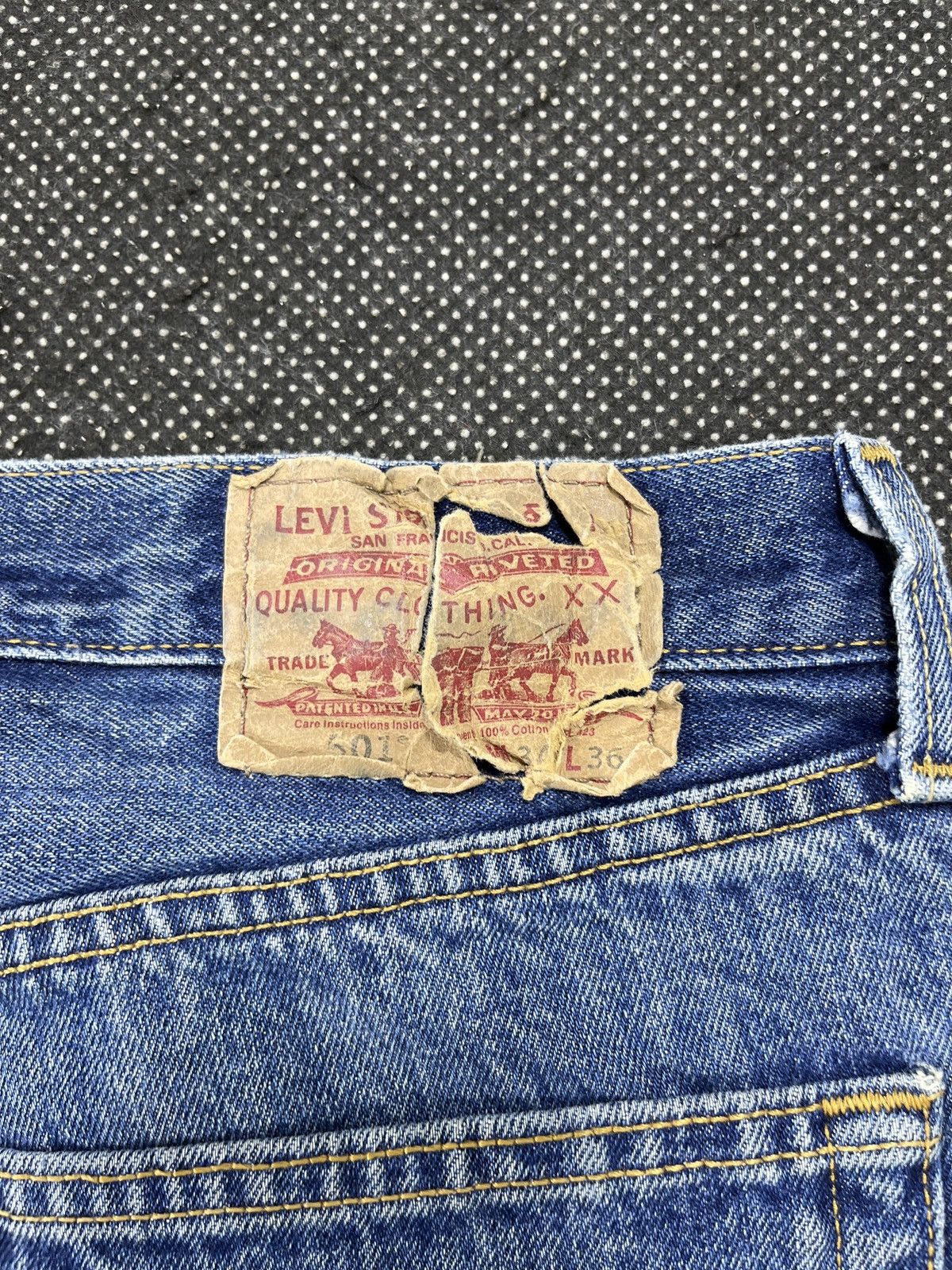 Levi's Vintage Levis 501 Ripped Rusty Wash Jeans - J625 Size US 34 / EU 50 - 12 Thumbnail