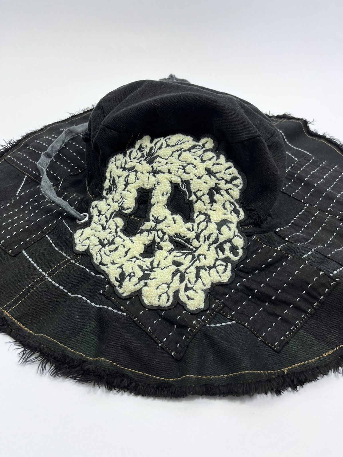 DENIM TEARS DENIM TEARS BLACK COTTON EMBROIDERED HAT Size ONE SIZE - 2 Thumbnail