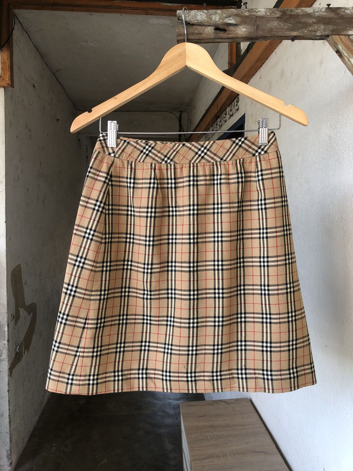 Burberry Vintage Burberry Nova Check Mini Skirts Size 26" / US 2 / IT 38 - 8 Thumbnail