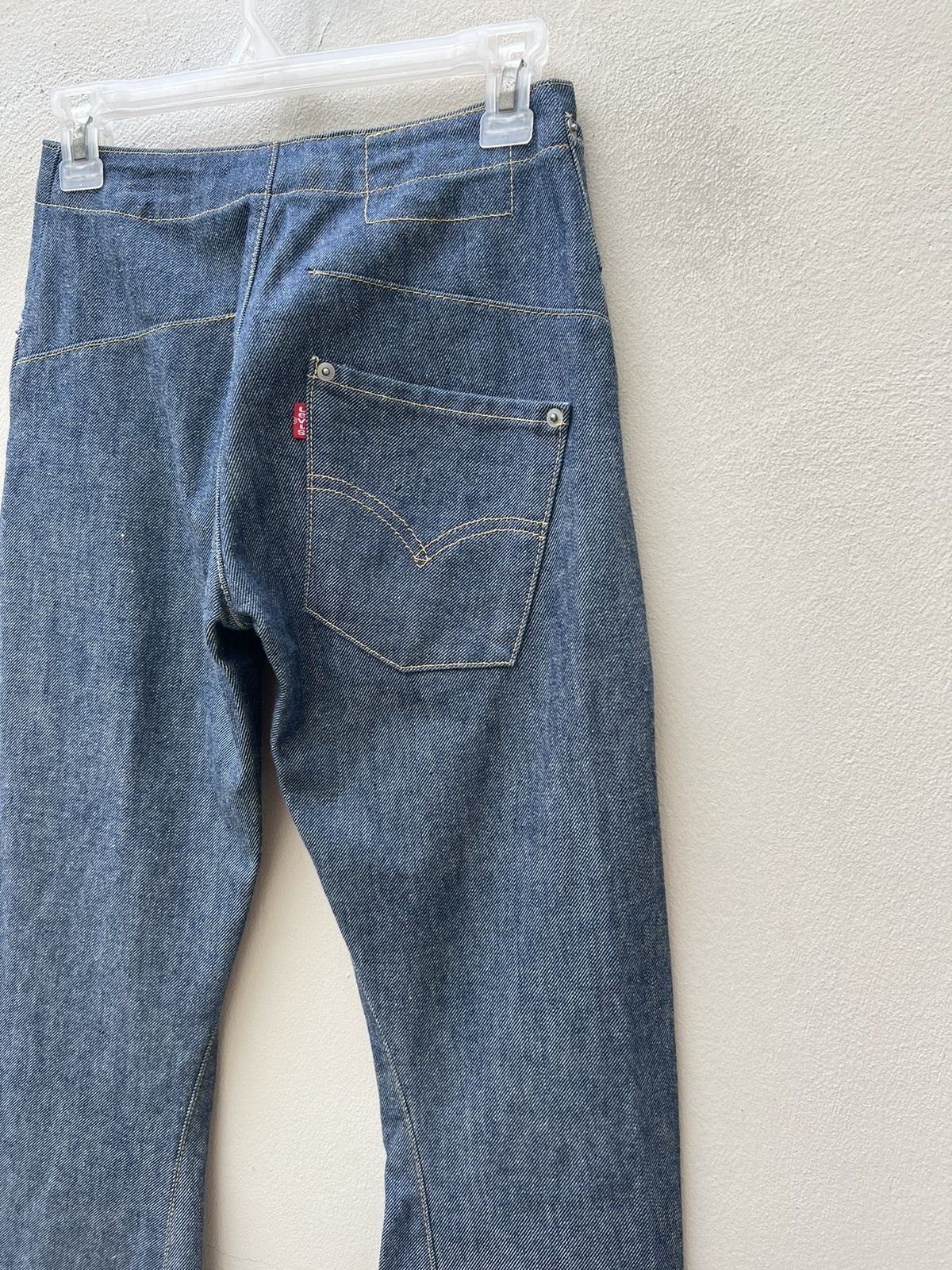Vintage Y2K 2000 Levi’s Engineered Jeans Slim Denim Pant