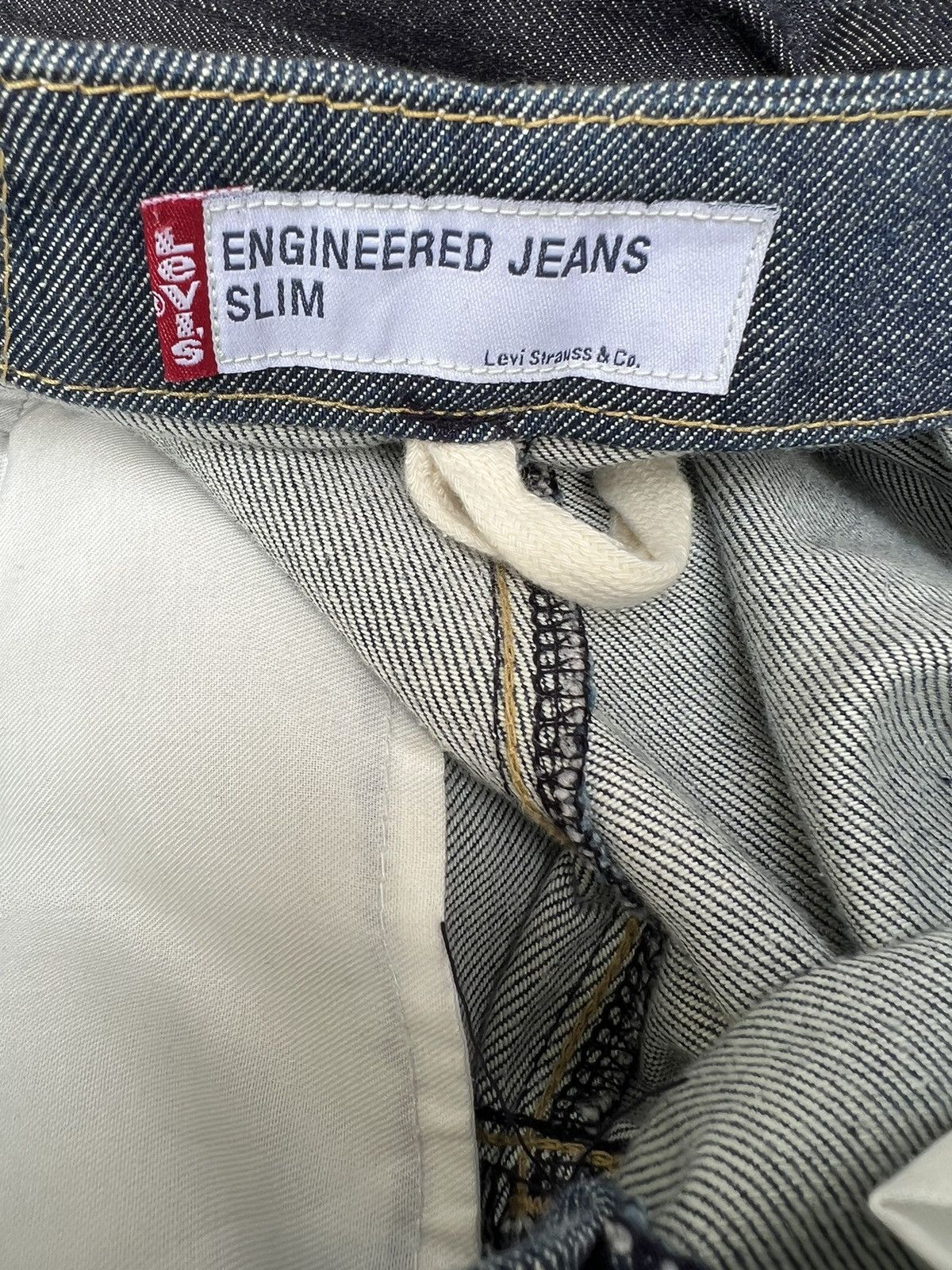 Vintage Y2K 2000 Levi’s Engineered Jeans Slim Denim Pant