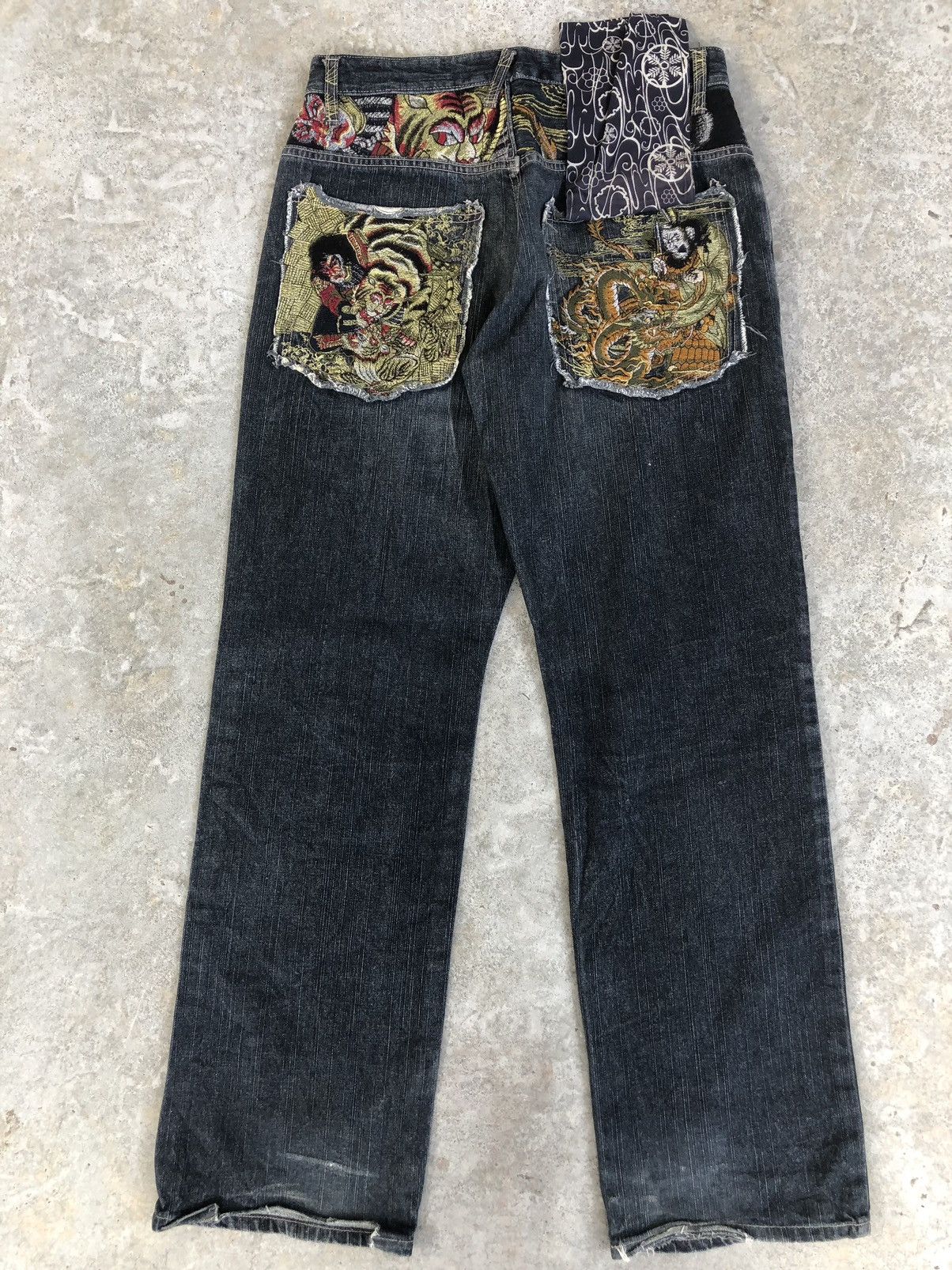 Japanese Brand Gumu Dragon Embroidered Jeans Distressed Jeans Size US 32 / EU 48 - 1 Thumbnail