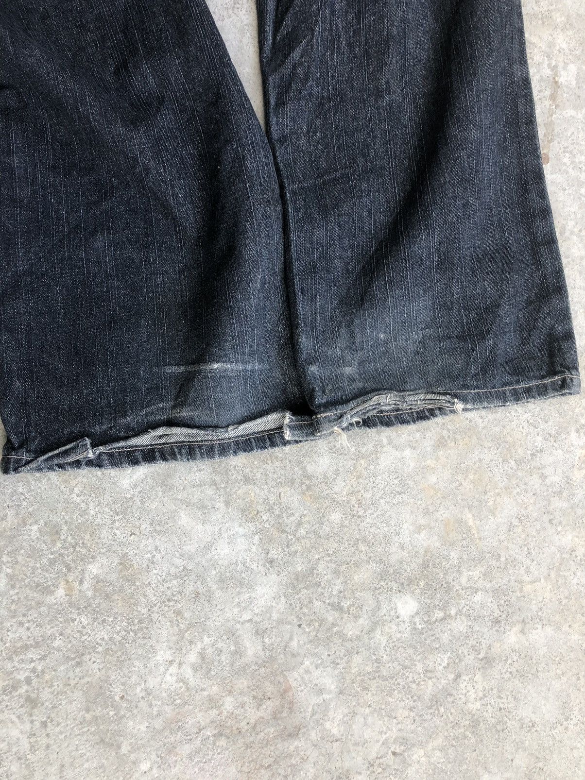 Japanese Brand Gumu Dragon Embroidered Jeans Distressed Jeans Size US 32 / EU 48 - 17 Thumbnail
