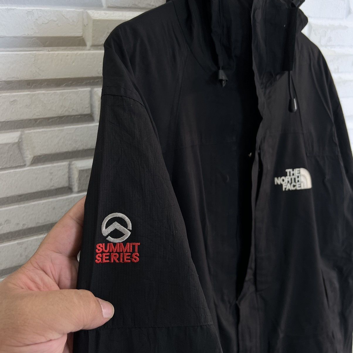 The North Face VINTAGE THE NORTH FACE SUMMIT SERIES SURVIVAL JACKET Size US L / EU 52-54 / 3 - 4 Thumbnail