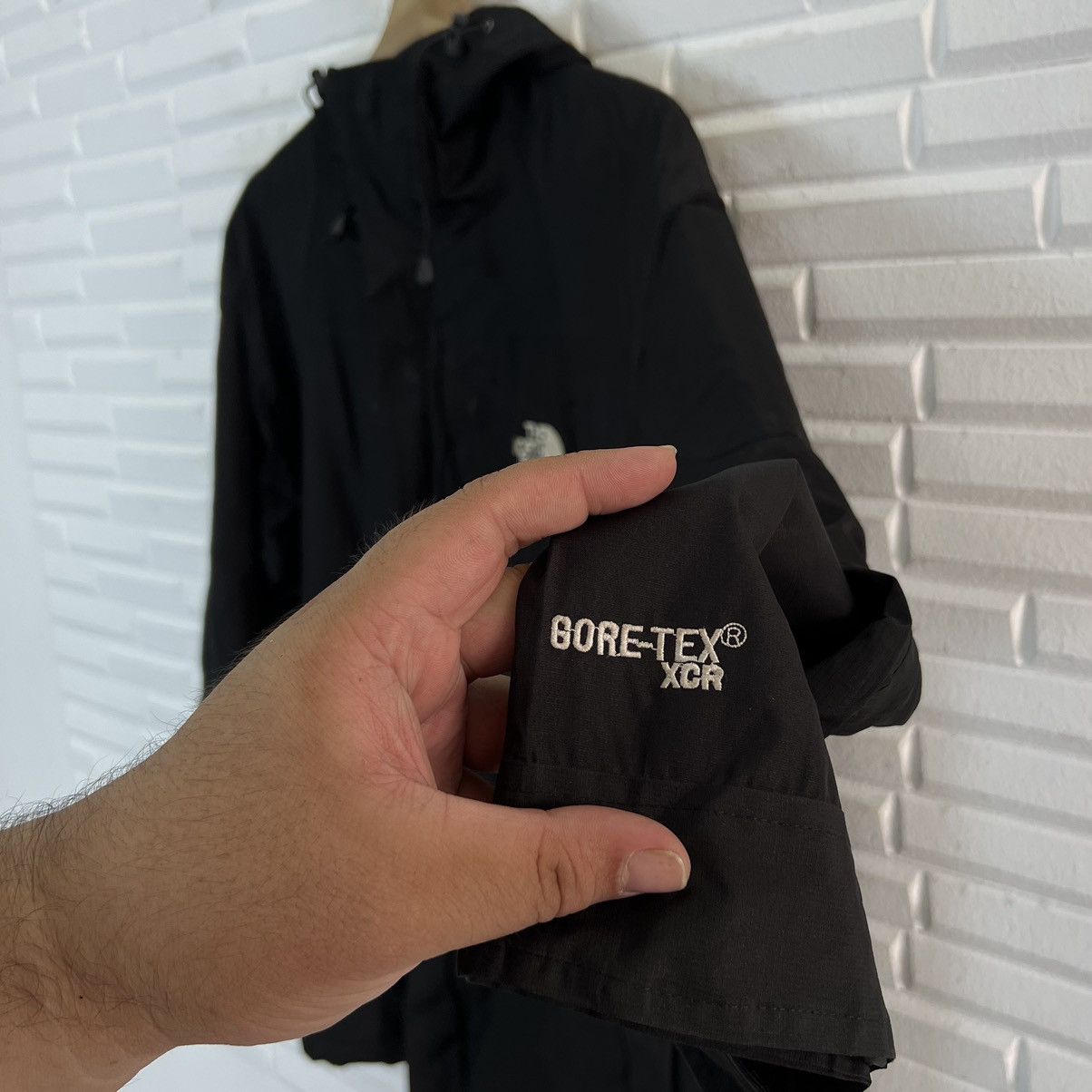 The North Face VINTAGE THE NORTH FACE SUMMIT SERIES SURVIVAL JACKET Size US L / EU 52-54 / 3 - 5 Thumbnail