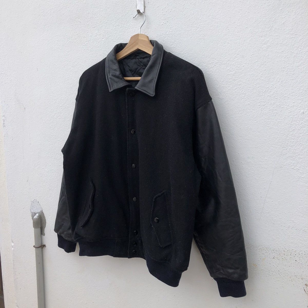 VINTAGE VARSITY JACKET LEATHER SLEEVE