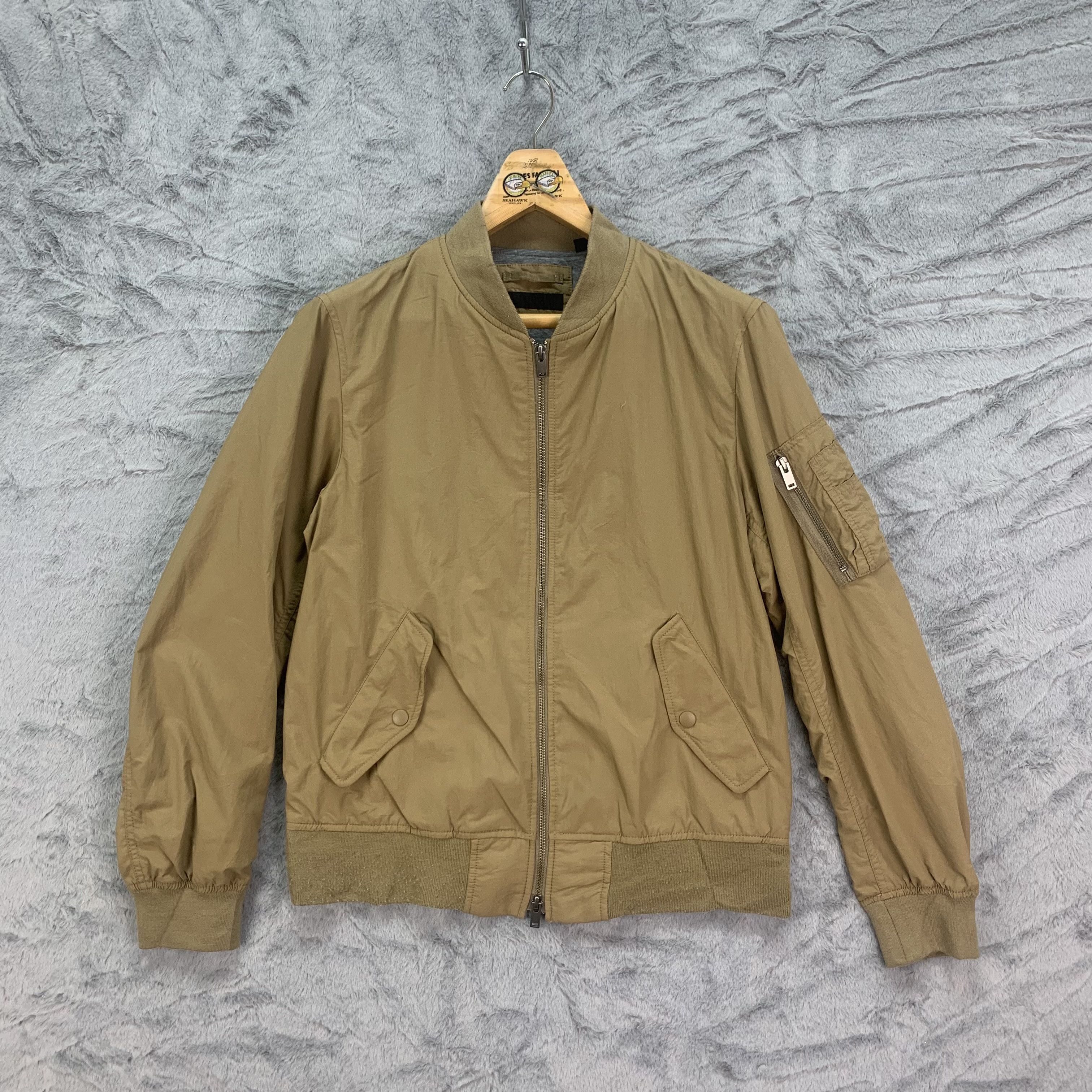 Uniqlo Uniqlo Khaki Bomber Jacket #4159-145 Size US M / EU 48-50 / 2 - 1 Thumbnail