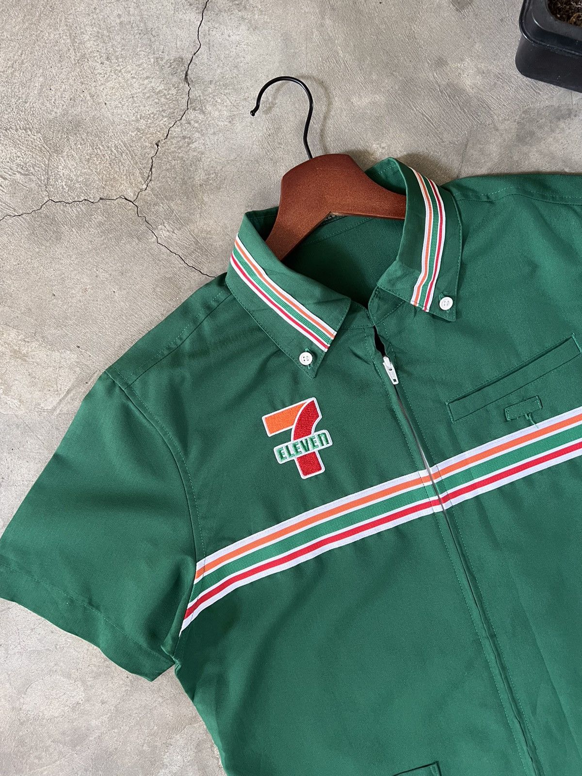 Japanese Brand × Vintage Vintage 🔥 7-ELEVEN Short Sleeve Zipper Shirt Size US S / EU 44-46 / 1 - 3 Thumbnail